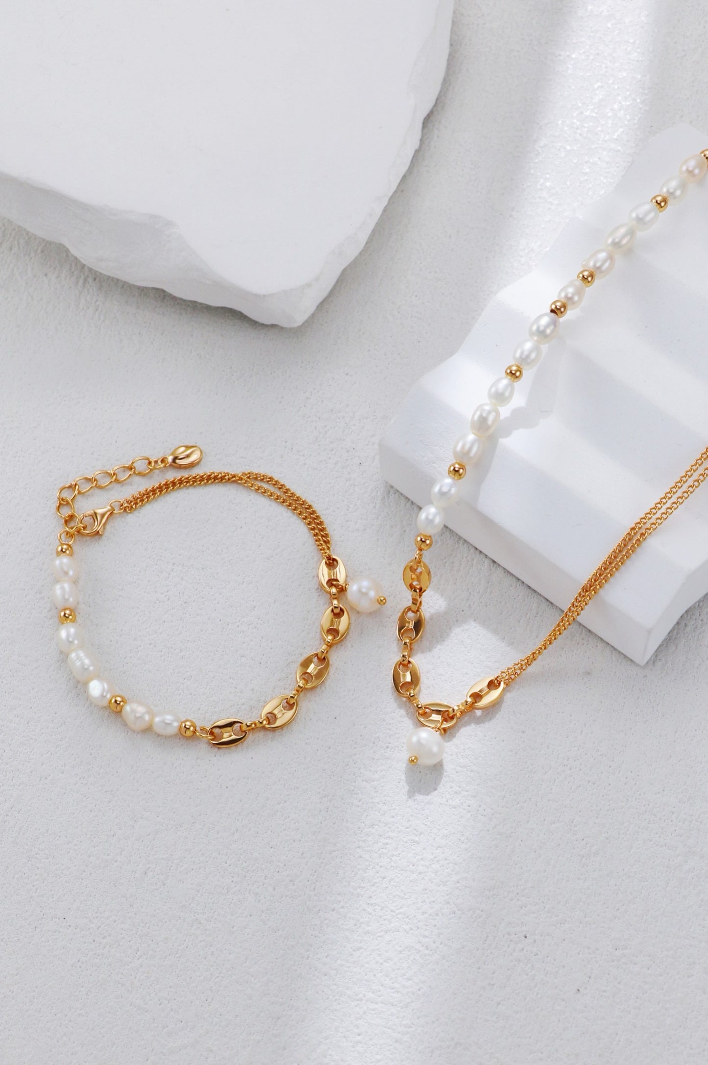 Linked Grace Pearl Jewelry Set – S925 Silver Necklace & Bracelet