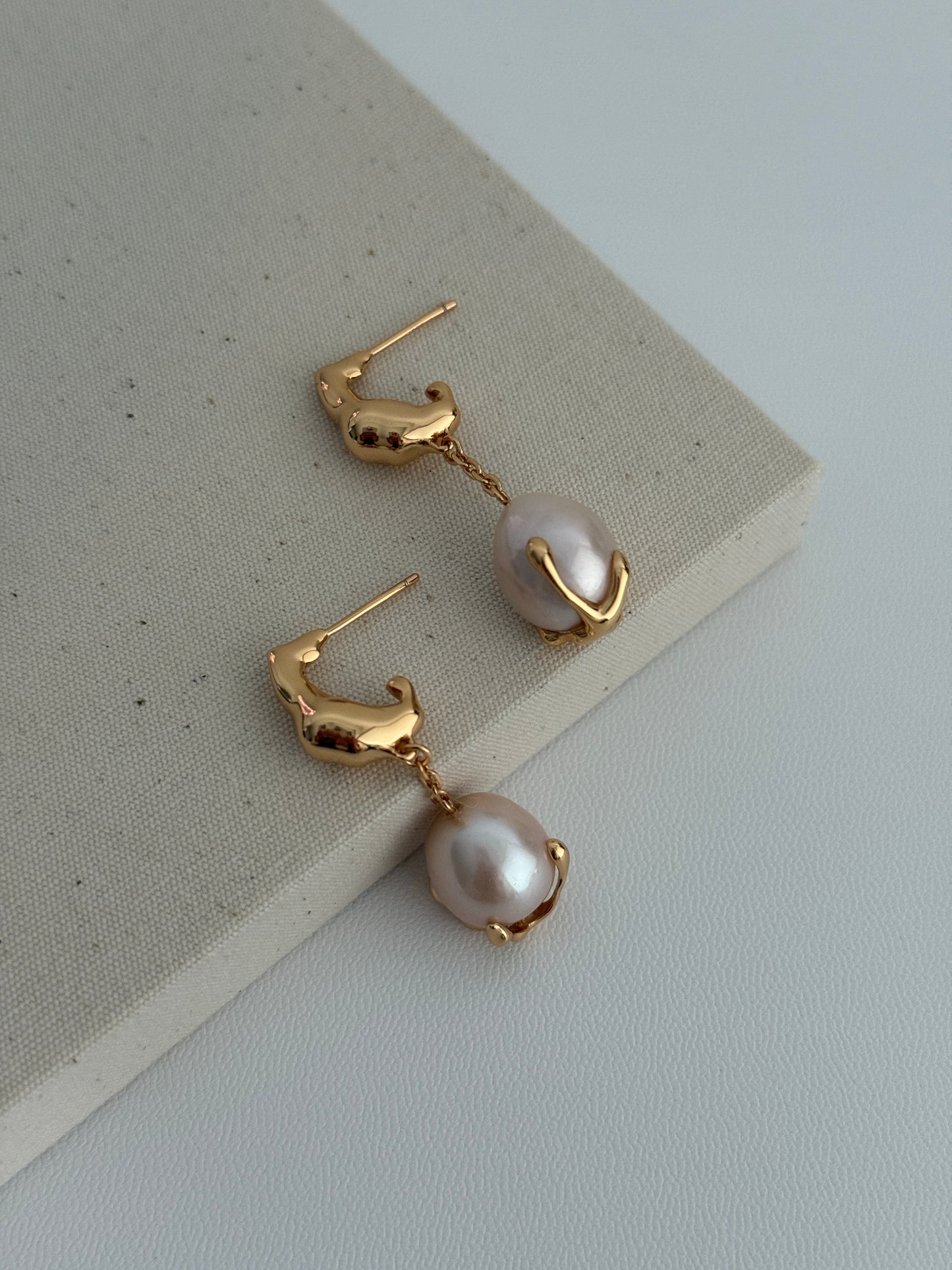 Full Moon Pearl Earrings