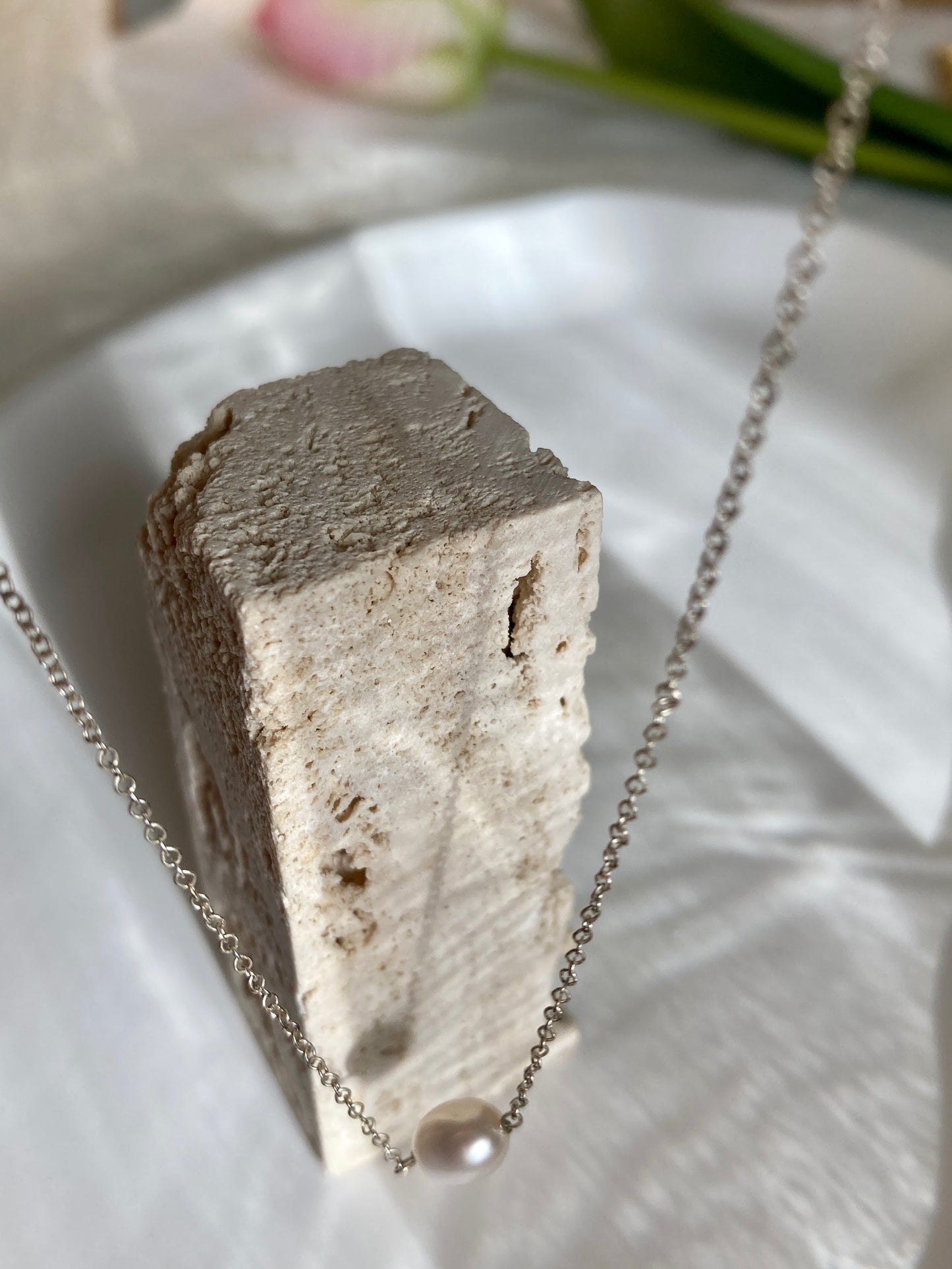 Minimalist pearl and silver necklace
