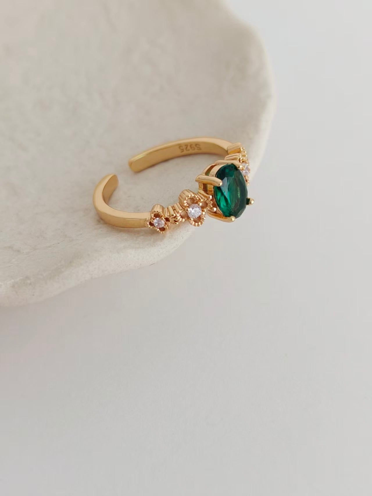 S925 Silver Green Zircon Ring