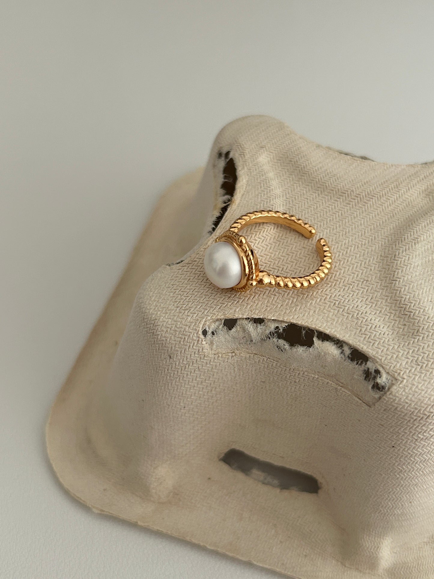 Pearl Ring - Mirror