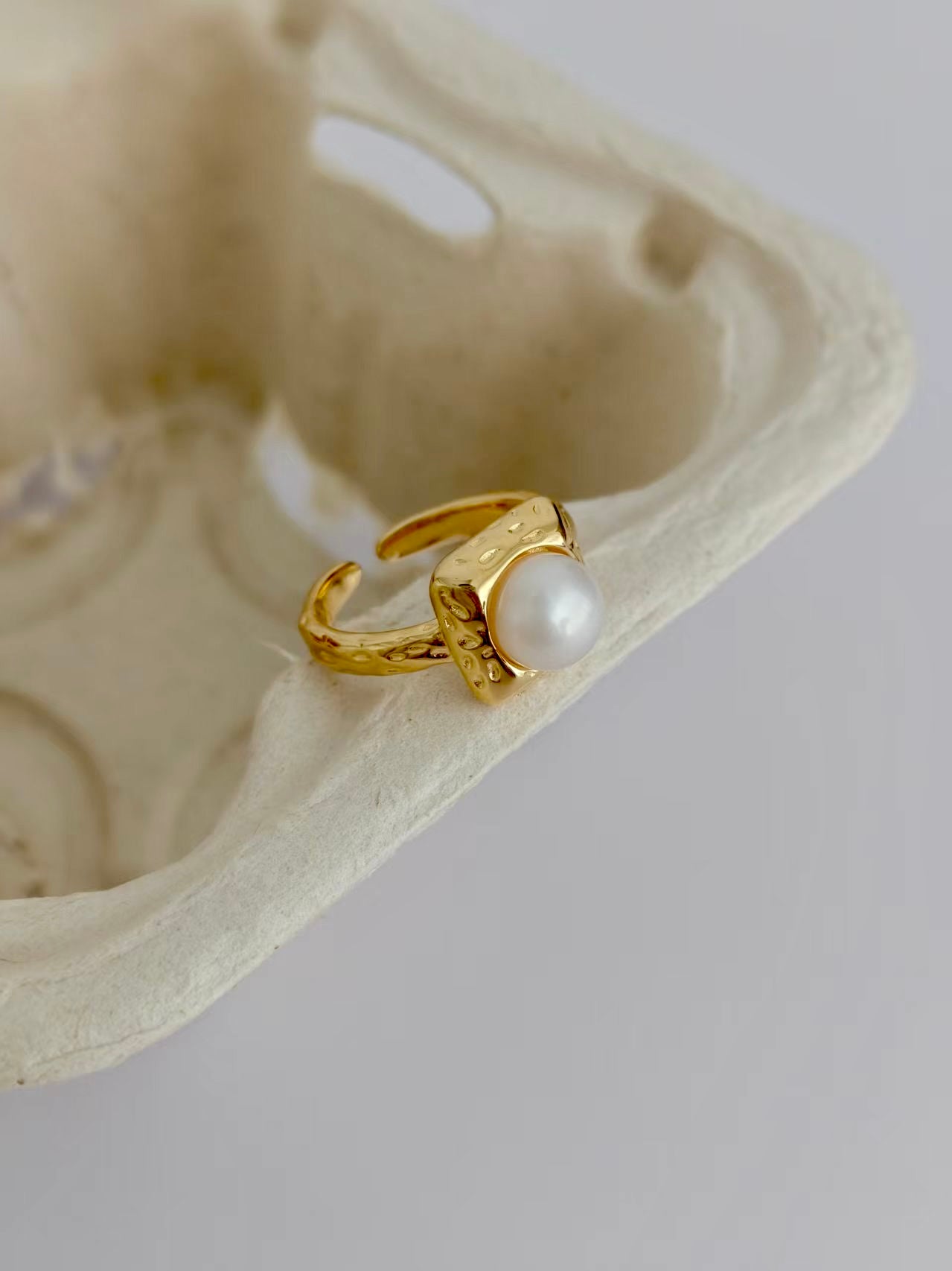 Lustre Elegance Pearl Ring