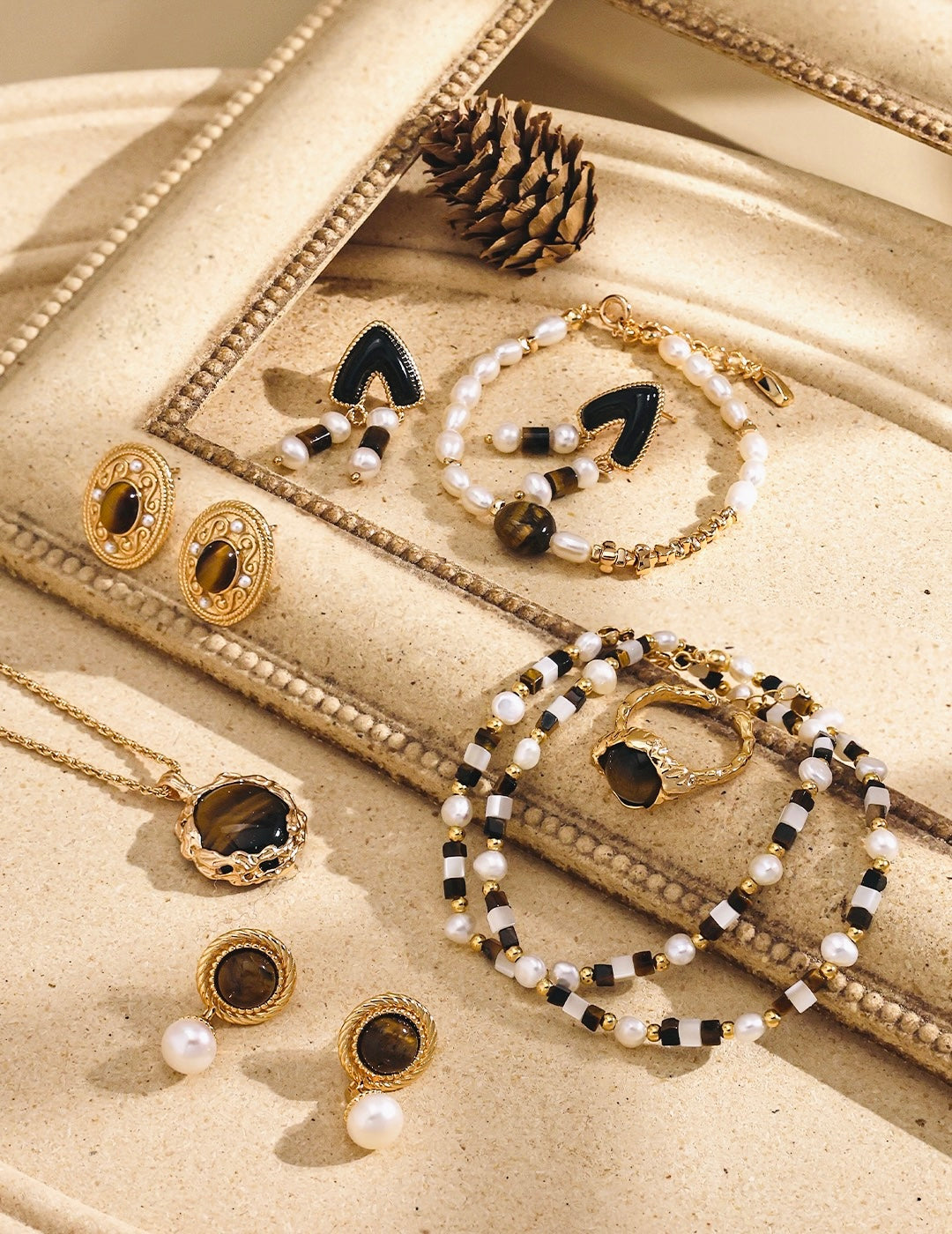 Pearl and Tiger’s Eye Beaded Necklace and Bracelet Set
