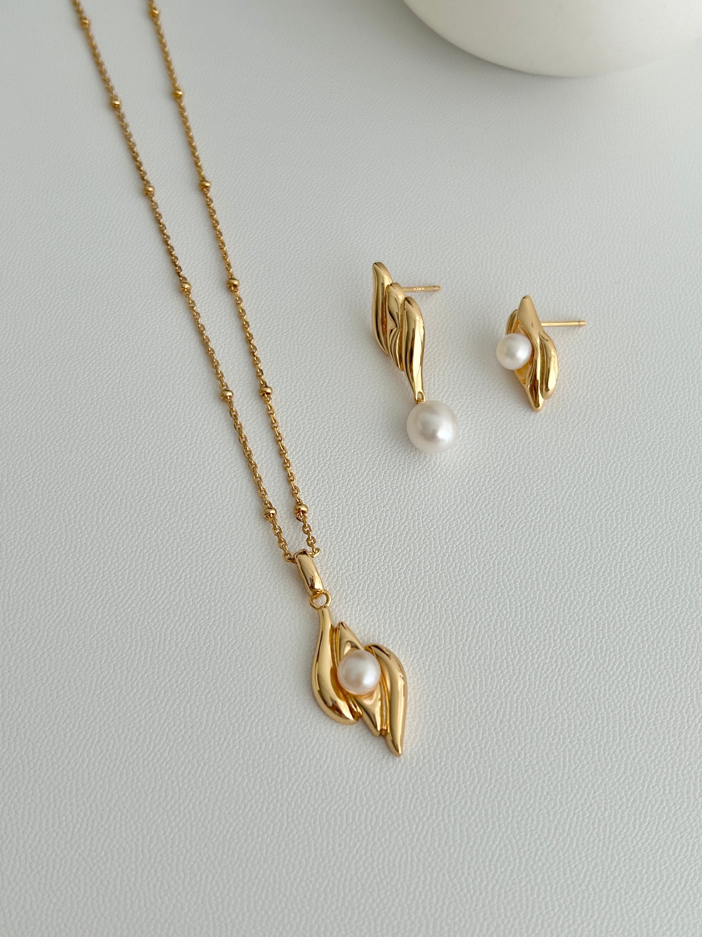 Dew Necklace and Earrings Set
