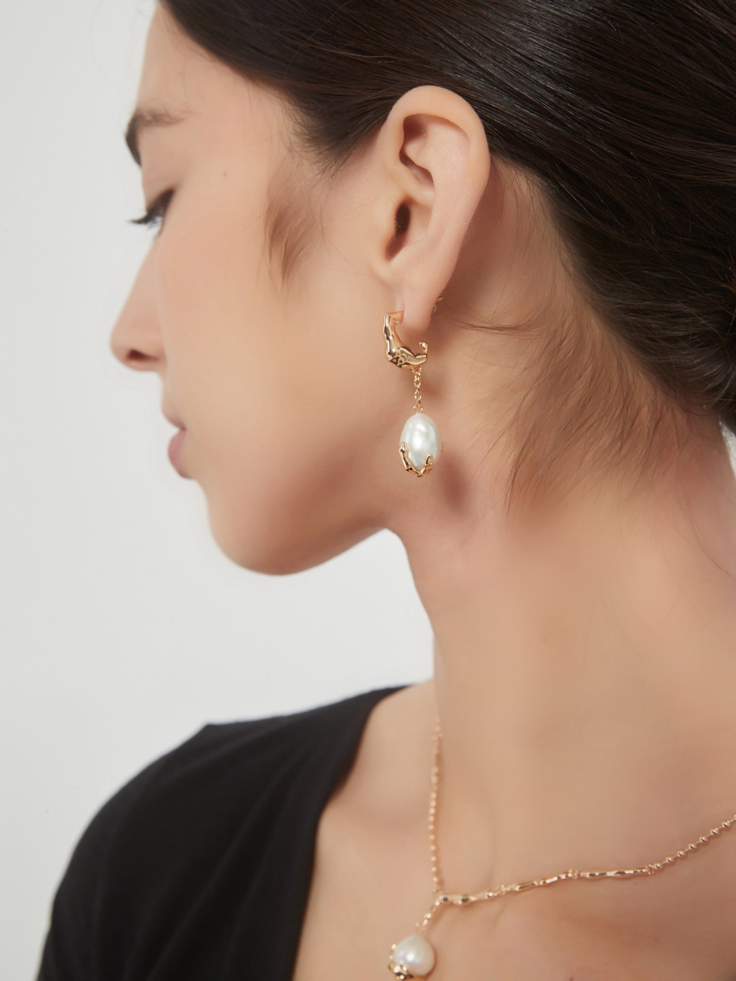 Full Moon Pearl Earrings