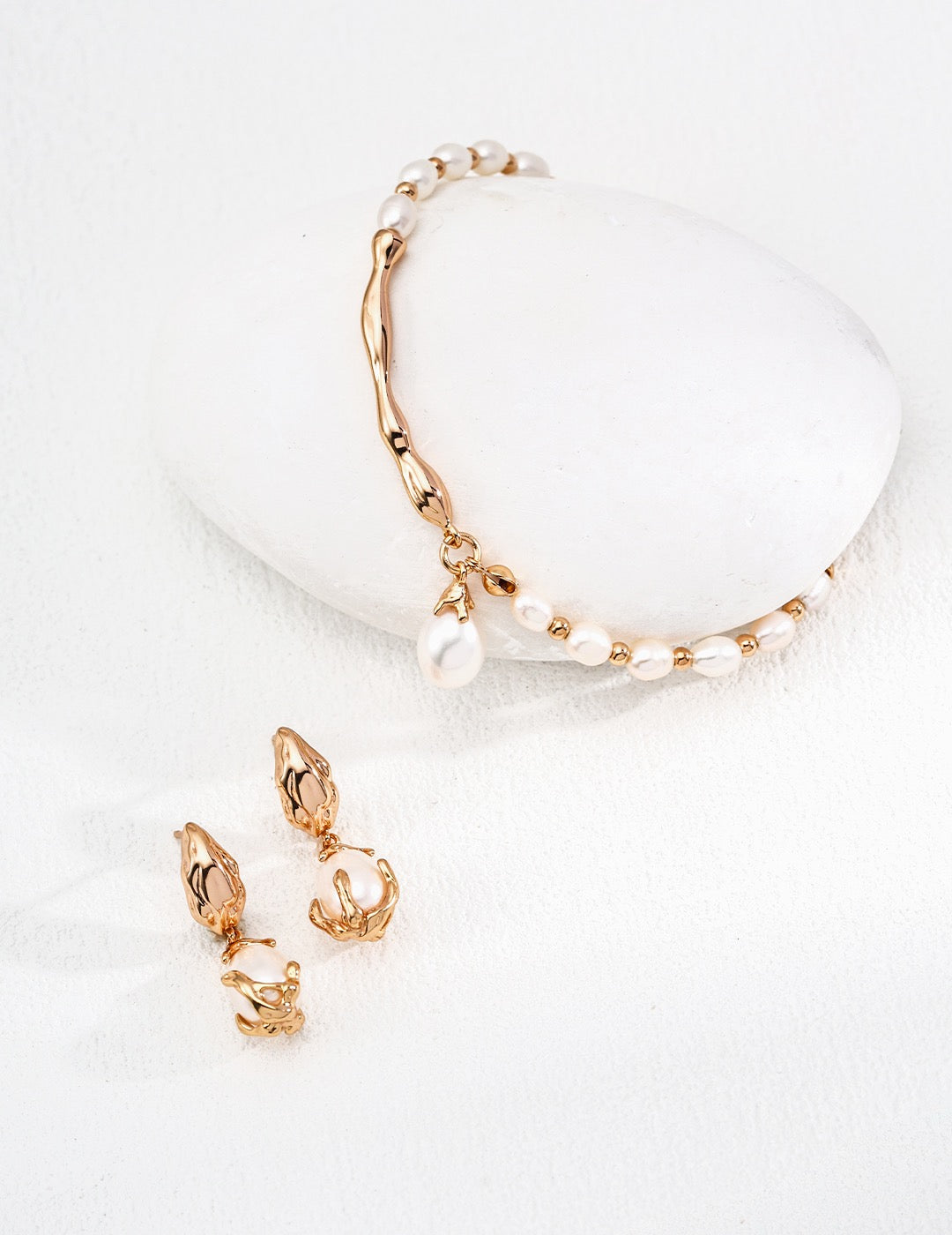 Ethereal Wave Pearl Bracelet