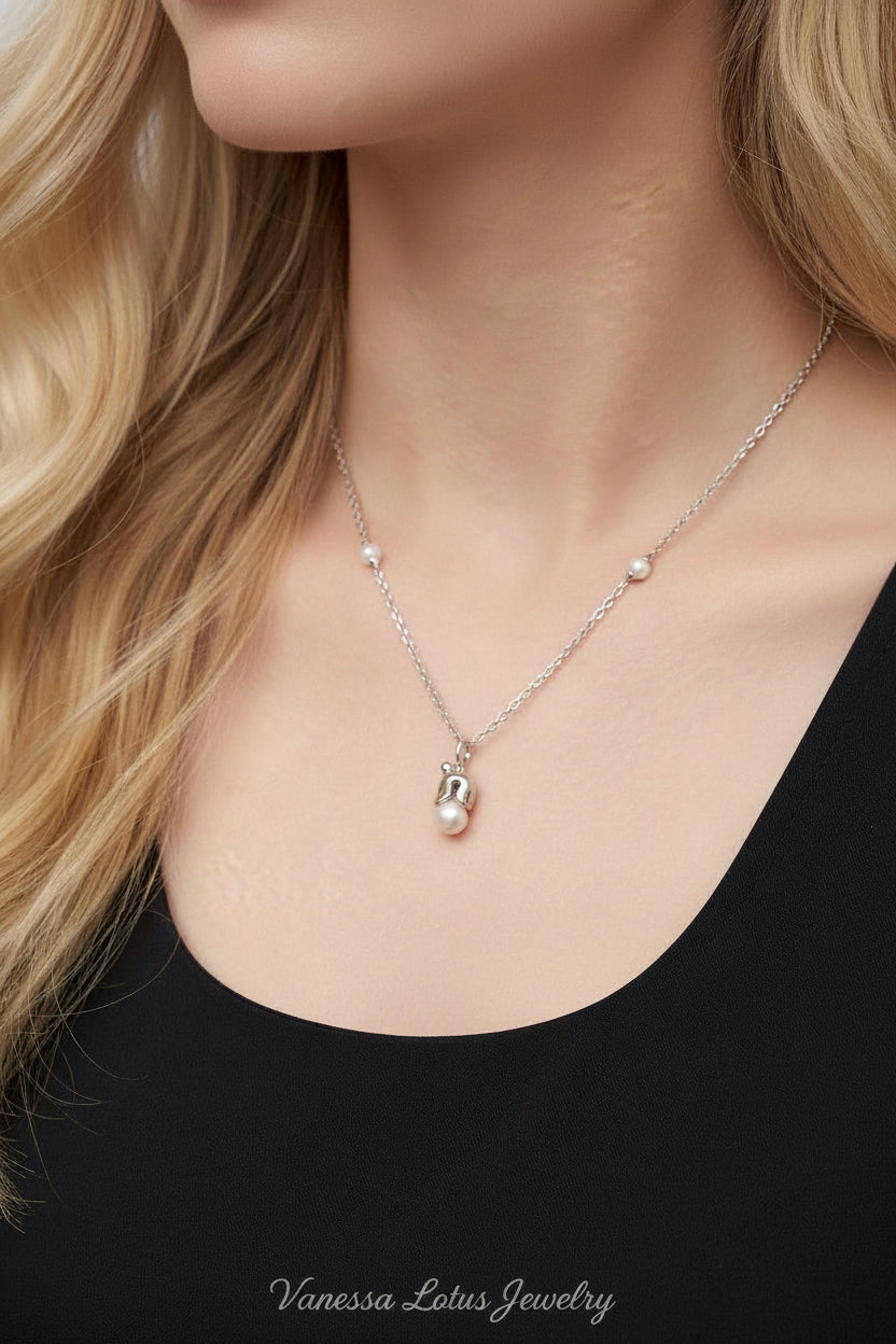 Vintage Natural Pearl Pendant Bell Flower Necklace | S925 Sterling Silver