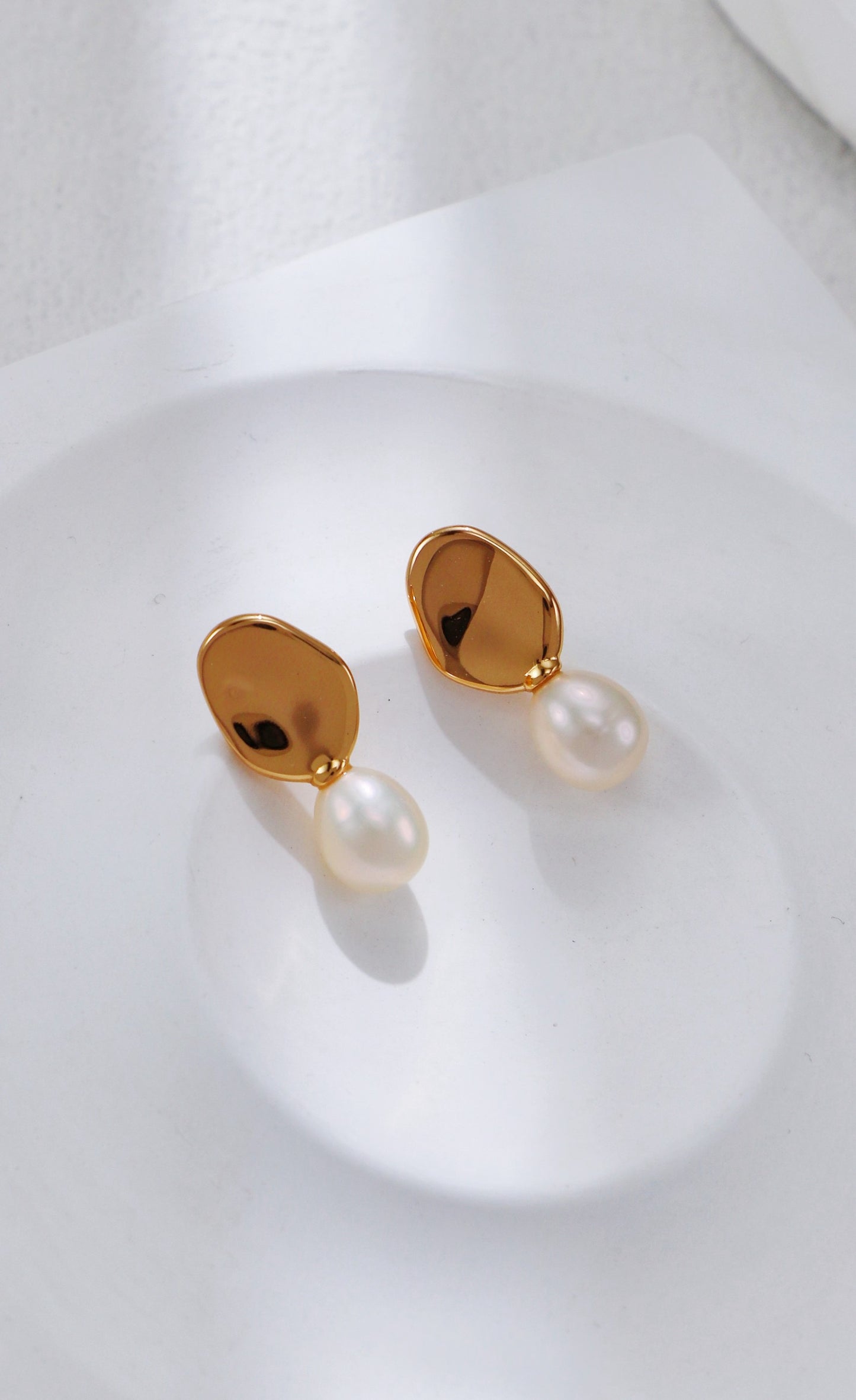 Mirror Pearl Earrings