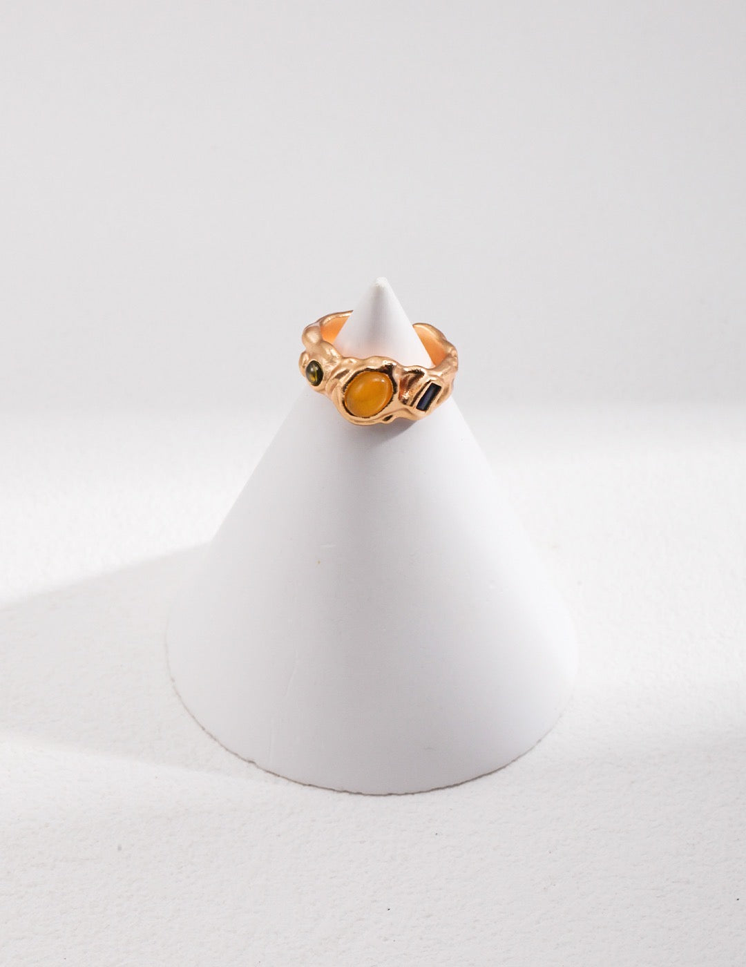 Gemstone ring