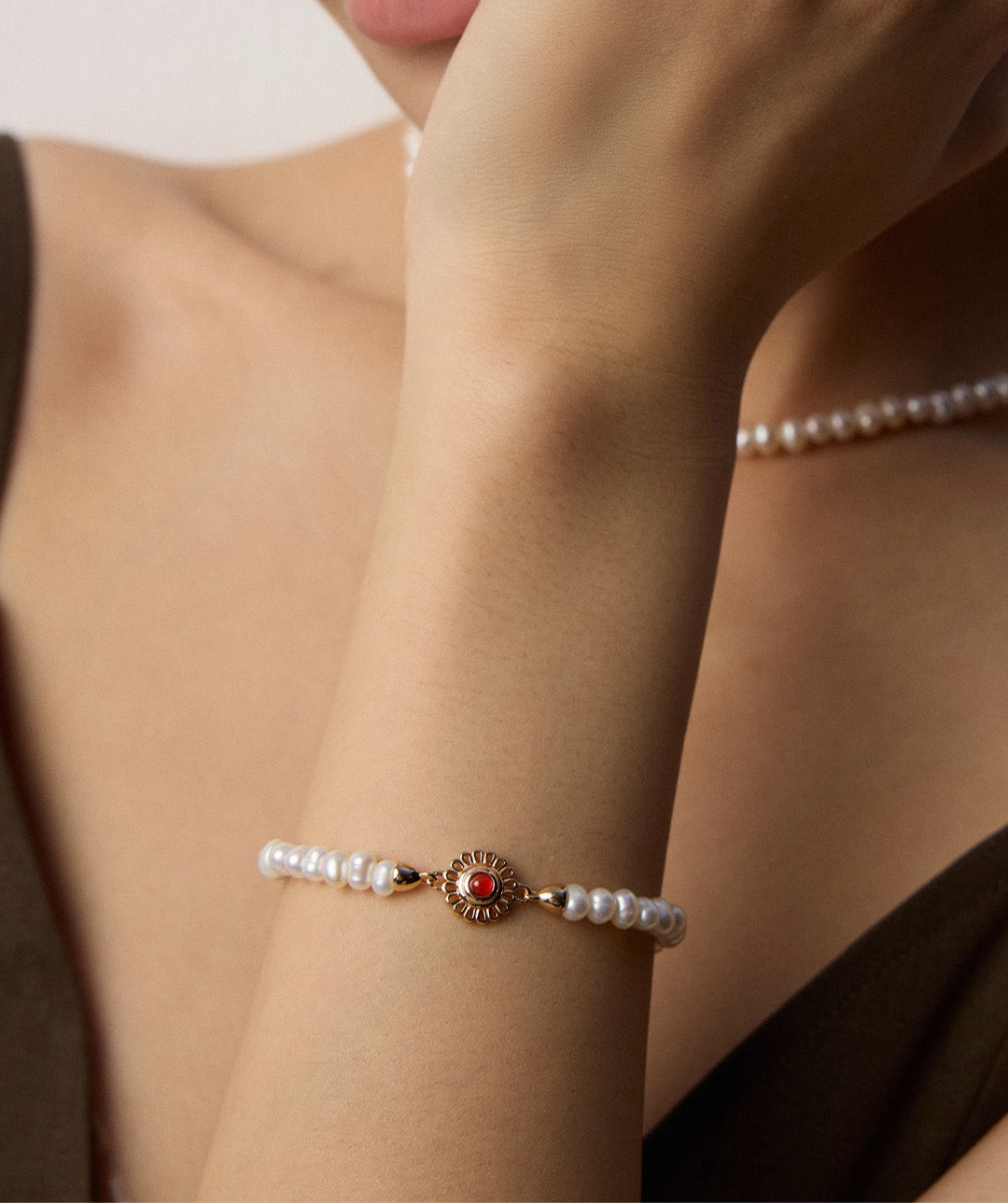 Golden Sun Pearl Bracelet and Necklace