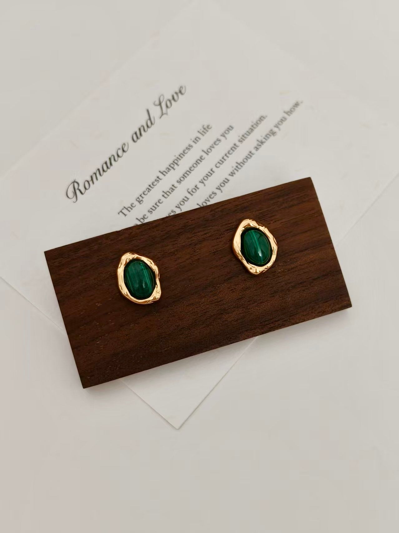 Malachite/White Magnesite Studs