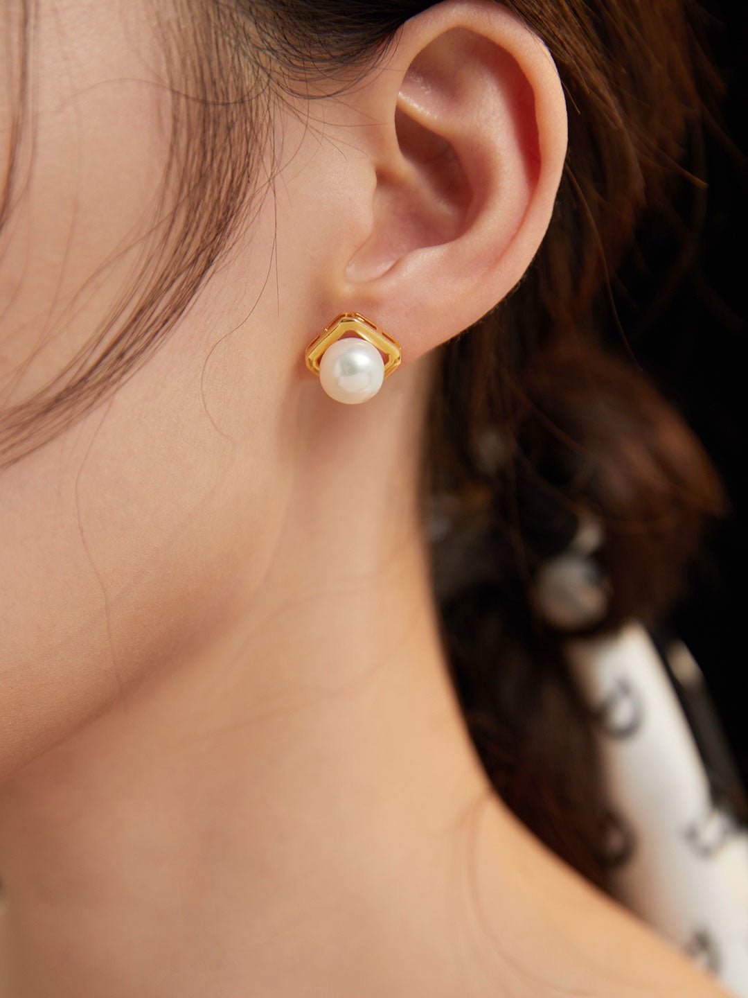 Pearl Studs in Square Frame