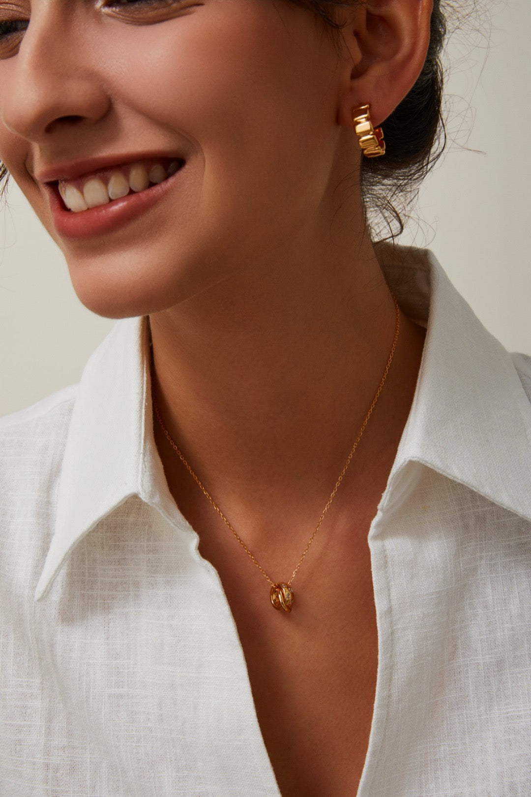 Elegant Dual Ring Pendant Necklace – Gold-Plated S925 Sterling Silver with CZ Accents