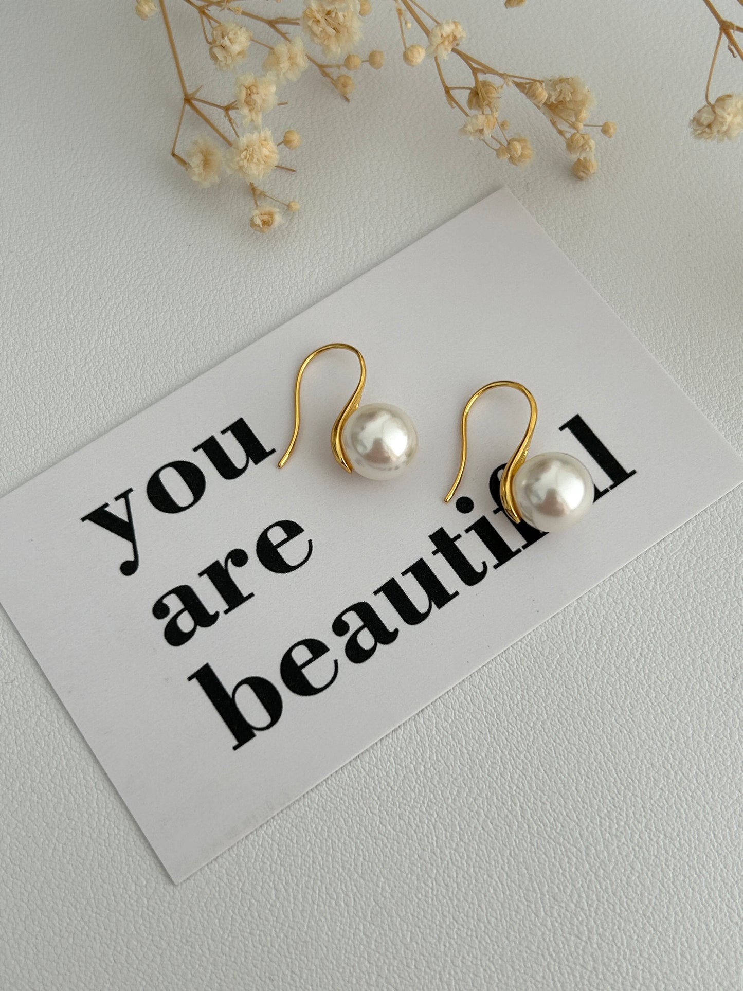 Simply Pearl Earrings