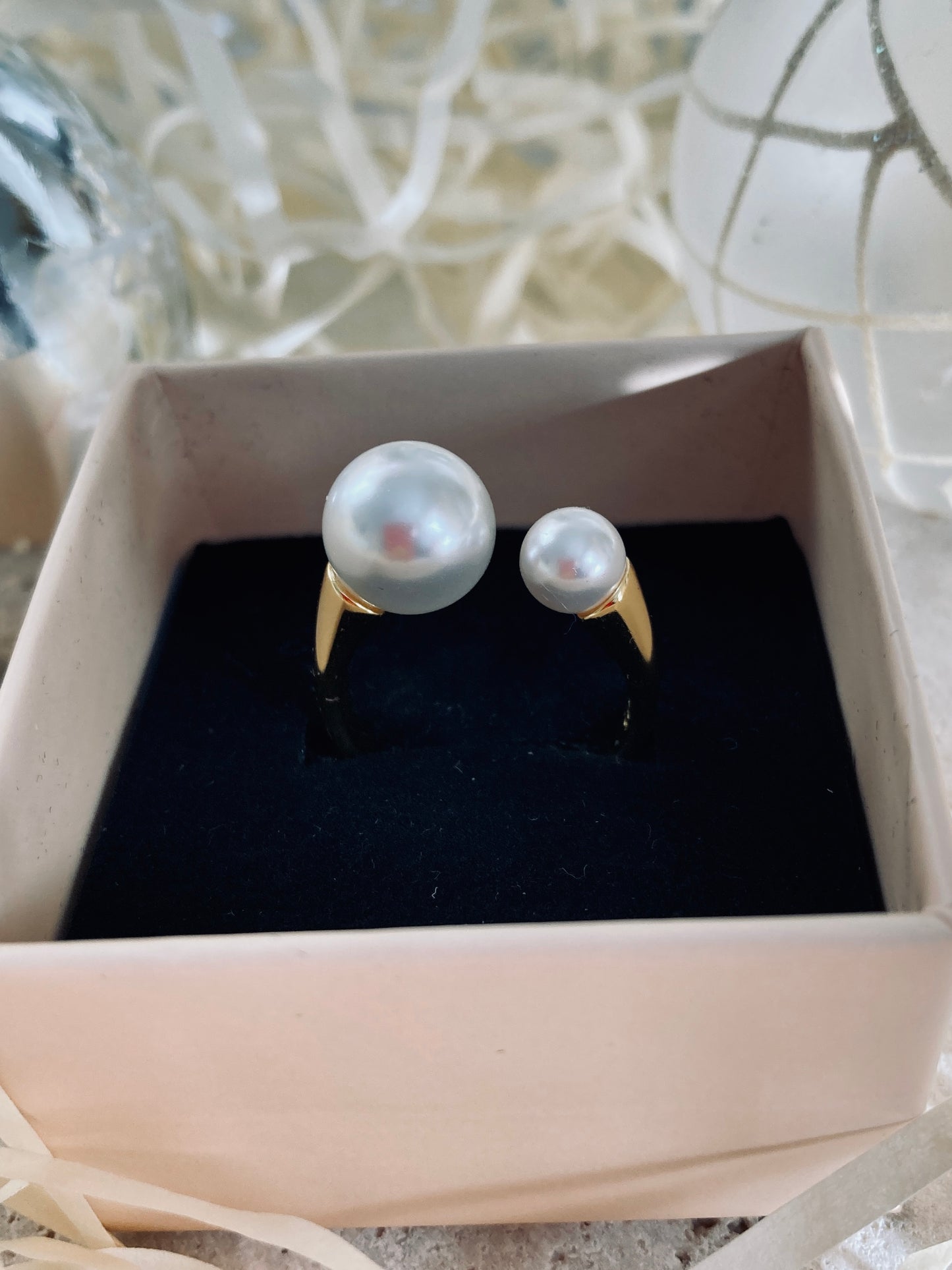 Two pearls ring