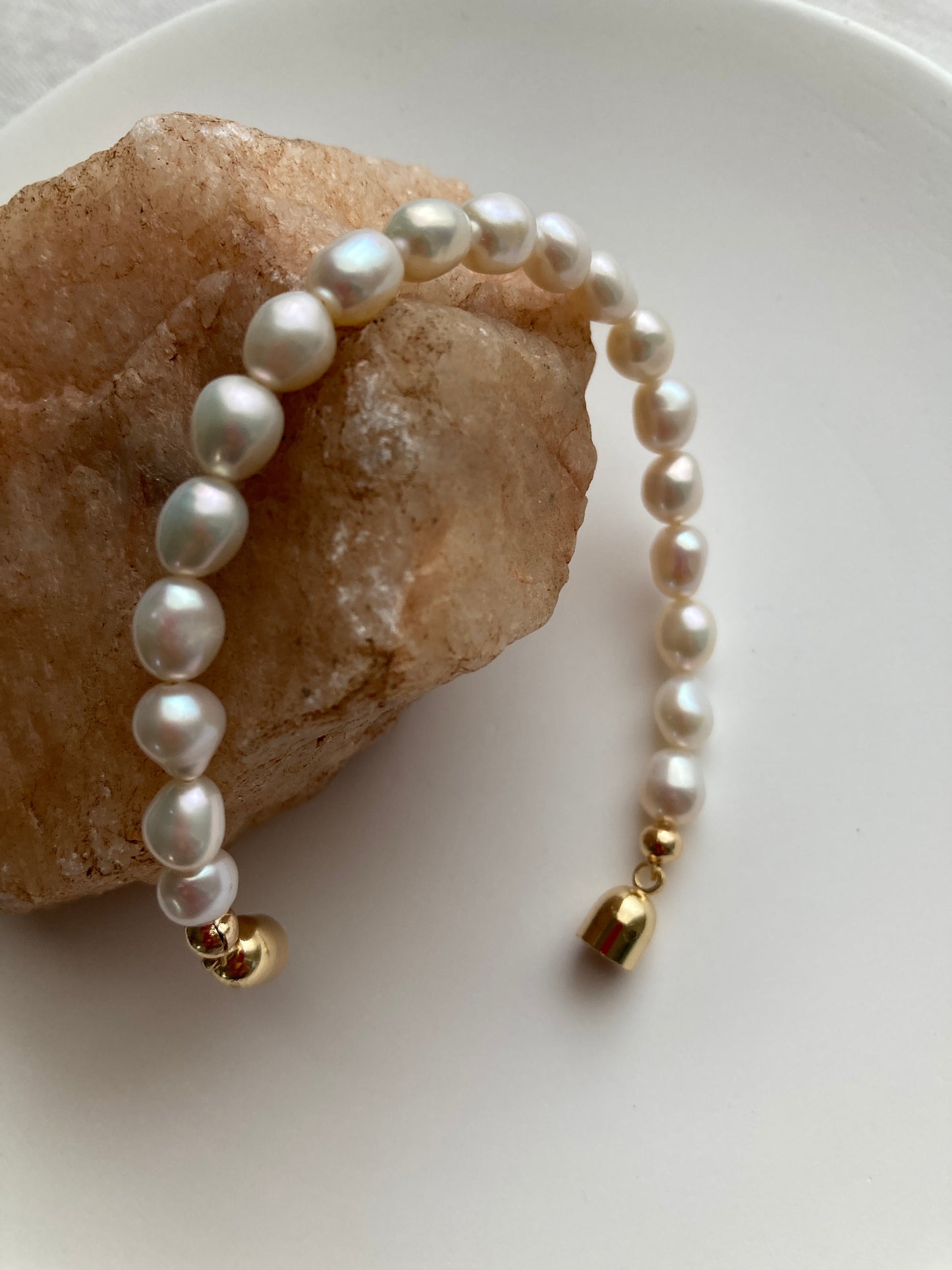 Pearl bracelet