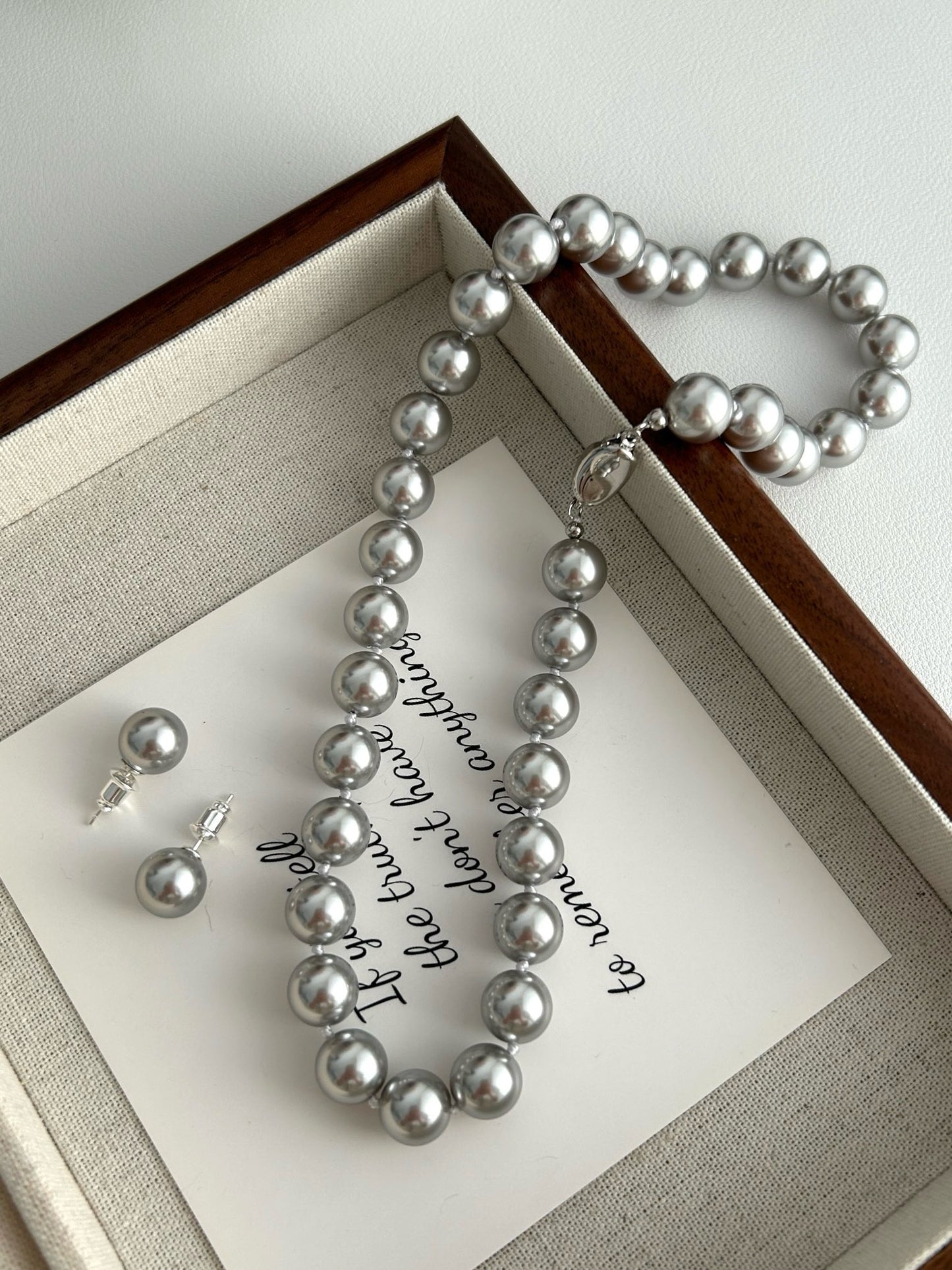 Swarovski Pearl Classic Necklace & Stud Earrings Set – 10mm Round