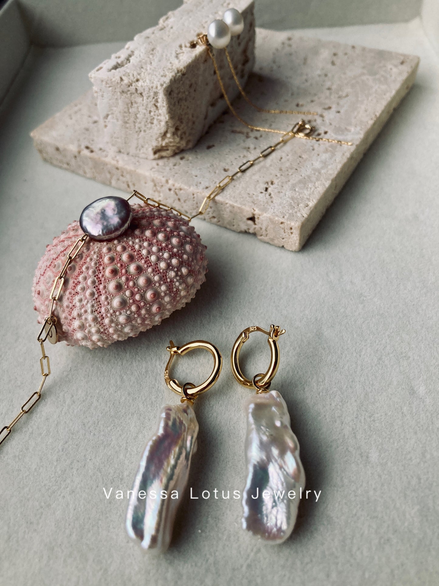 Purple baroque pearl bracelet