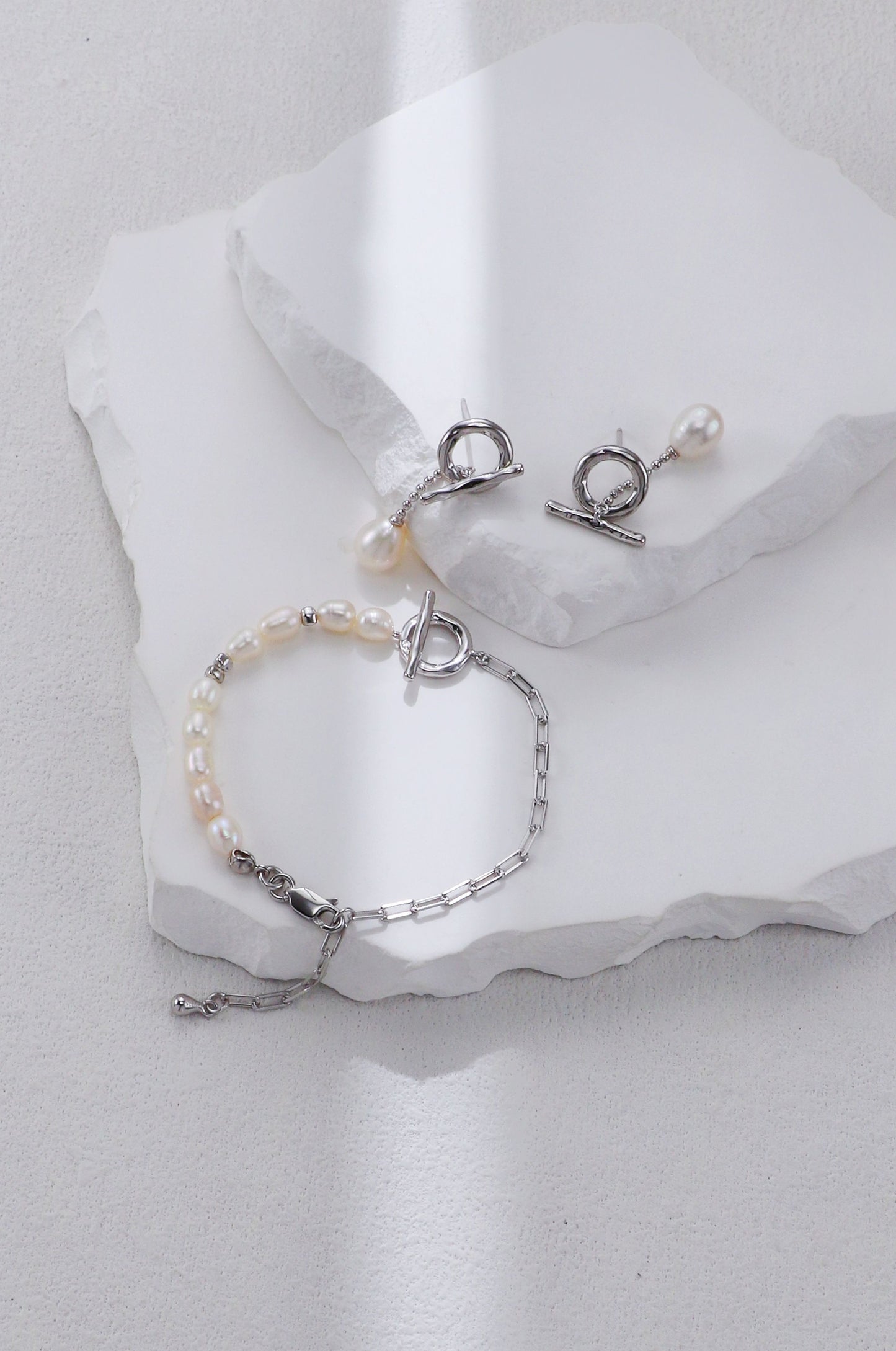 Aurora Pearl & Gold Chain Bracelet – S925 Sterling Silver
