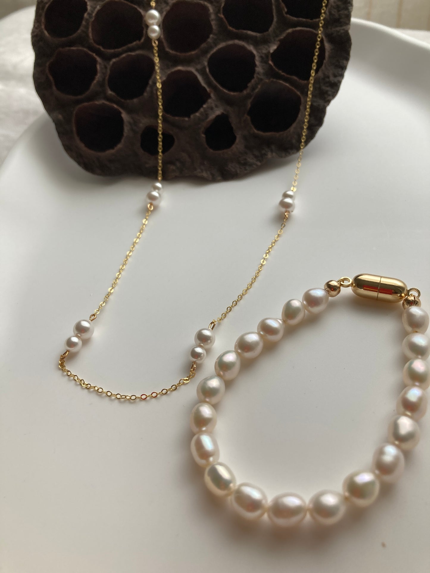 Pearl bracelet