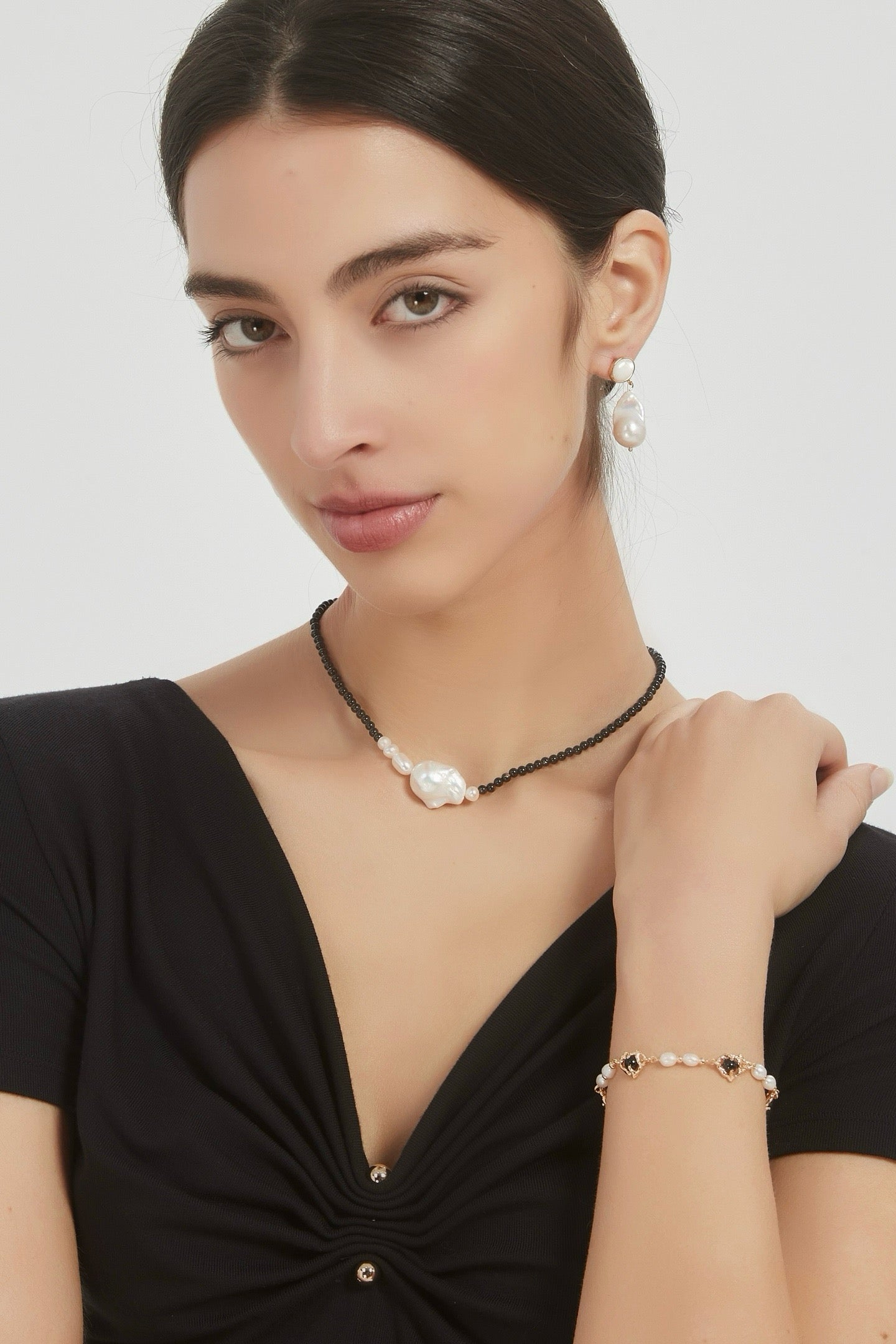 Black Agate and Baroque Pearl Necklace
