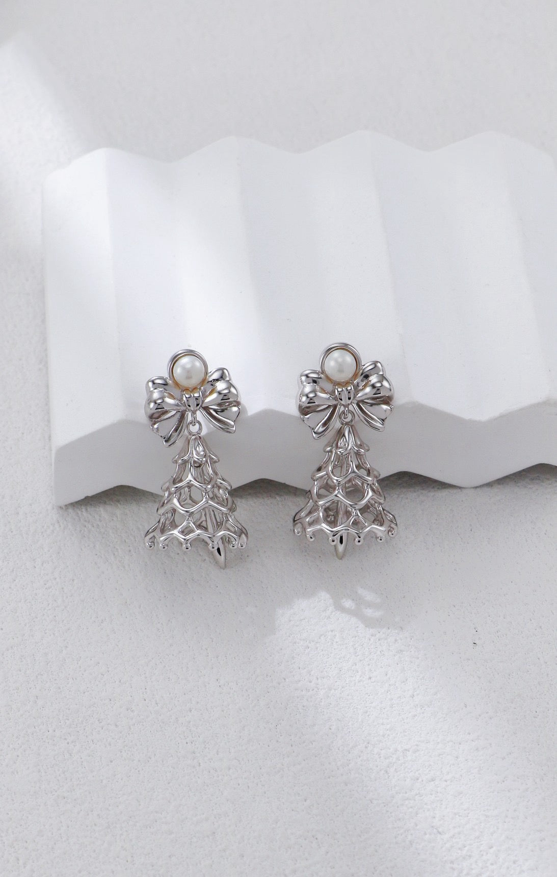 Christmas necklace and earrings