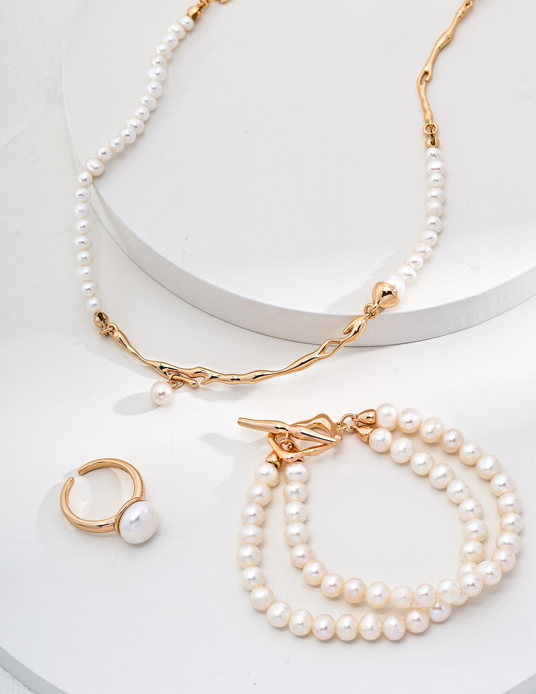 Two Strands Pearl Bracelet