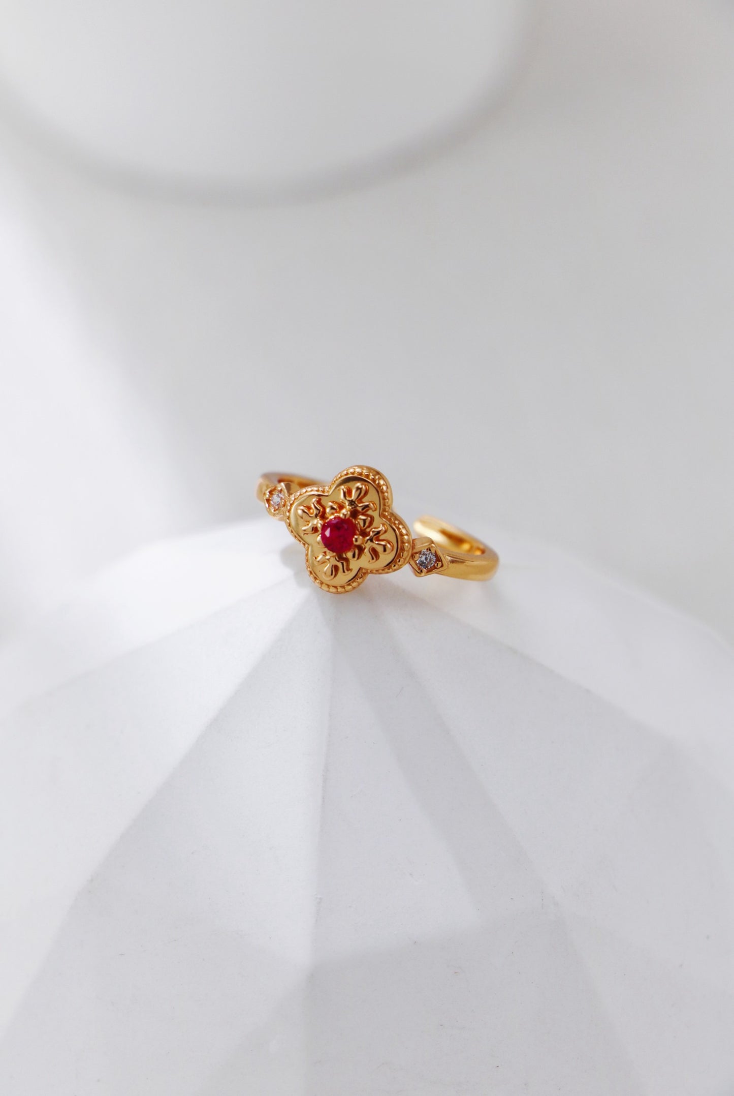 Vintage Zircon Ring