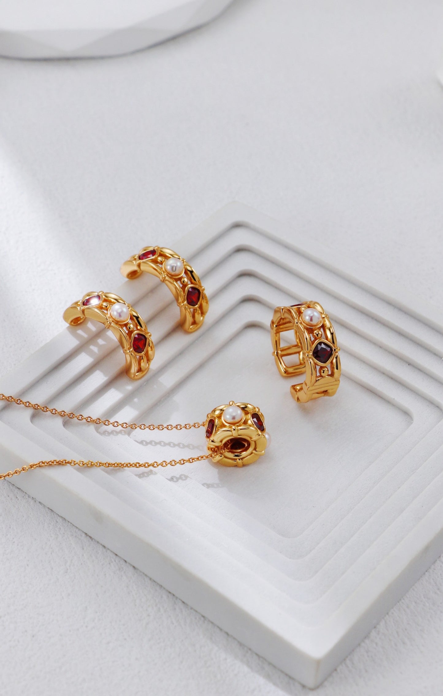 Royal Garnet & Pearl Gold Vermeil Pendant Necklace