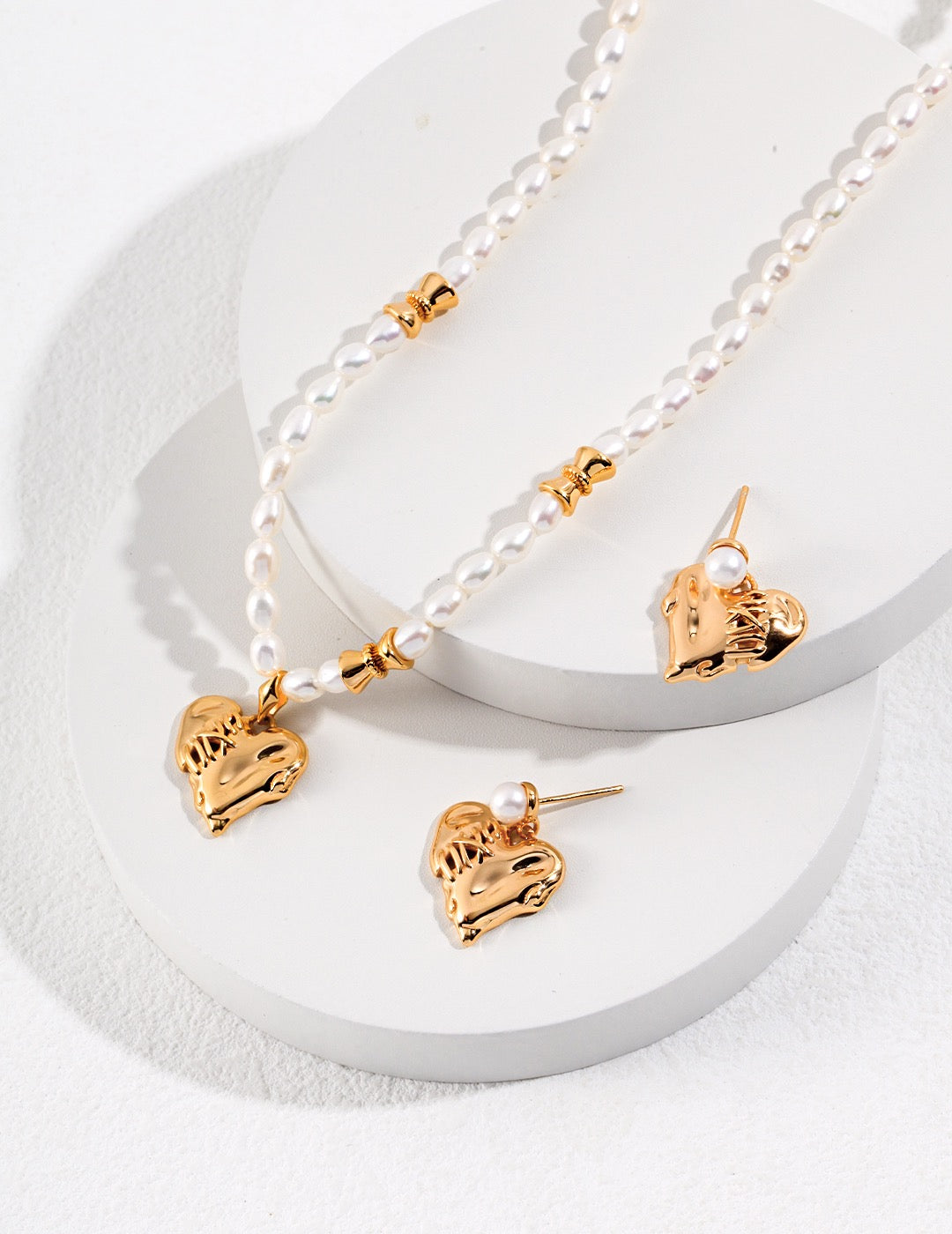 Lustrous Love Earrings