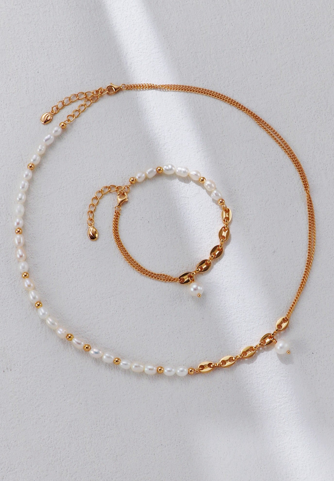 Linked Grace Pearl Jewelry Set – S925 Silver Necklace & Bracelet