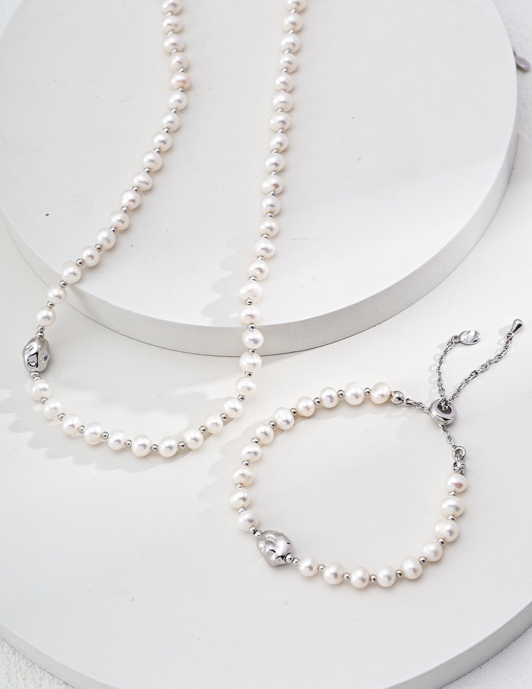 Aurora Pearl Necklace & Bracelet & Earrings Set