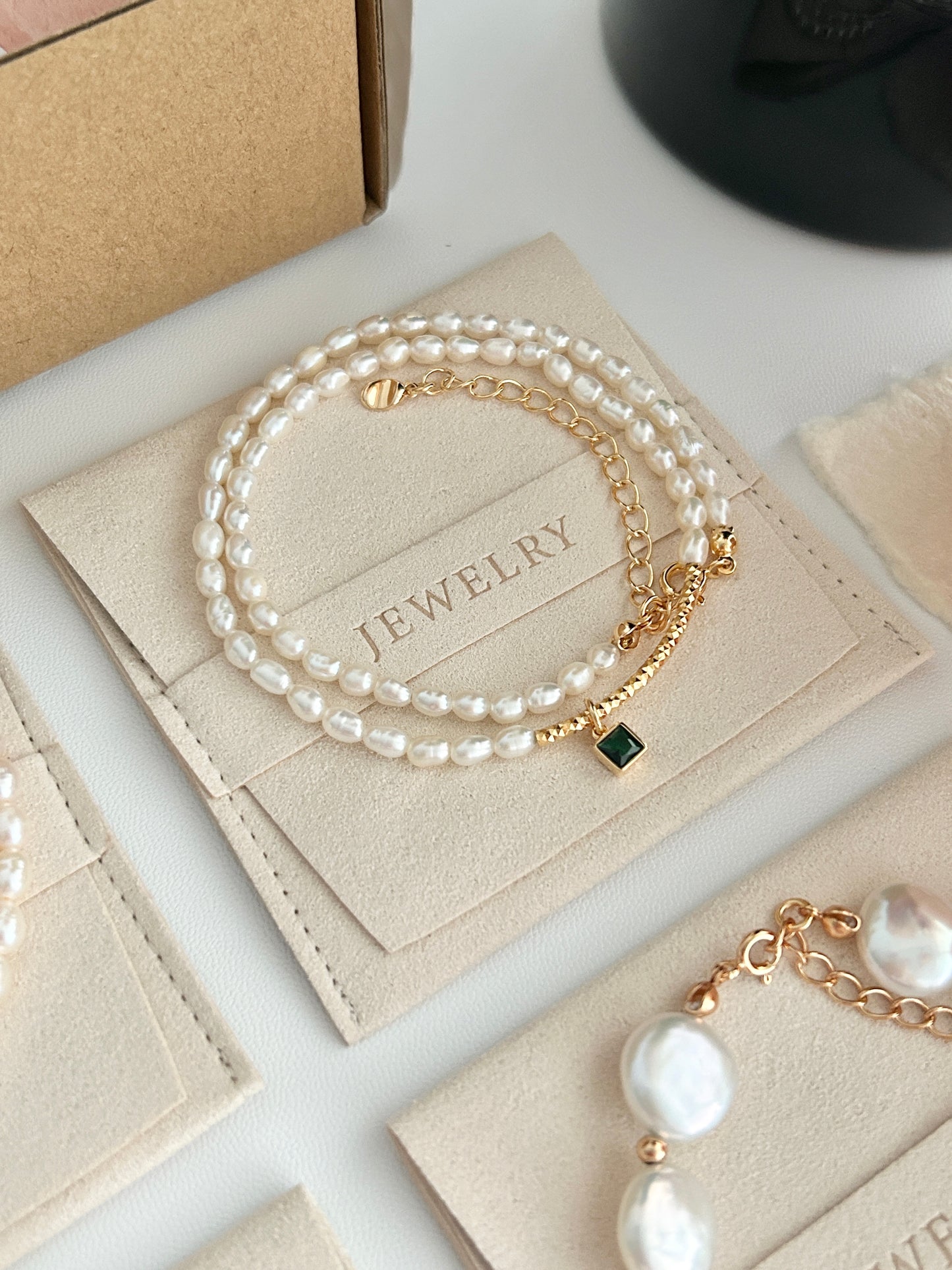 Pearl Necklace Green Square