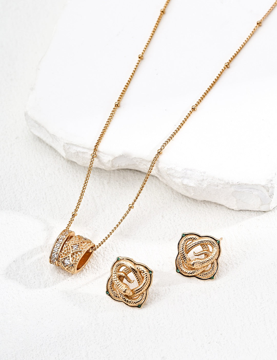 S925 Silver Vintage Zircon Pendant Necklace – Gold & Platinum