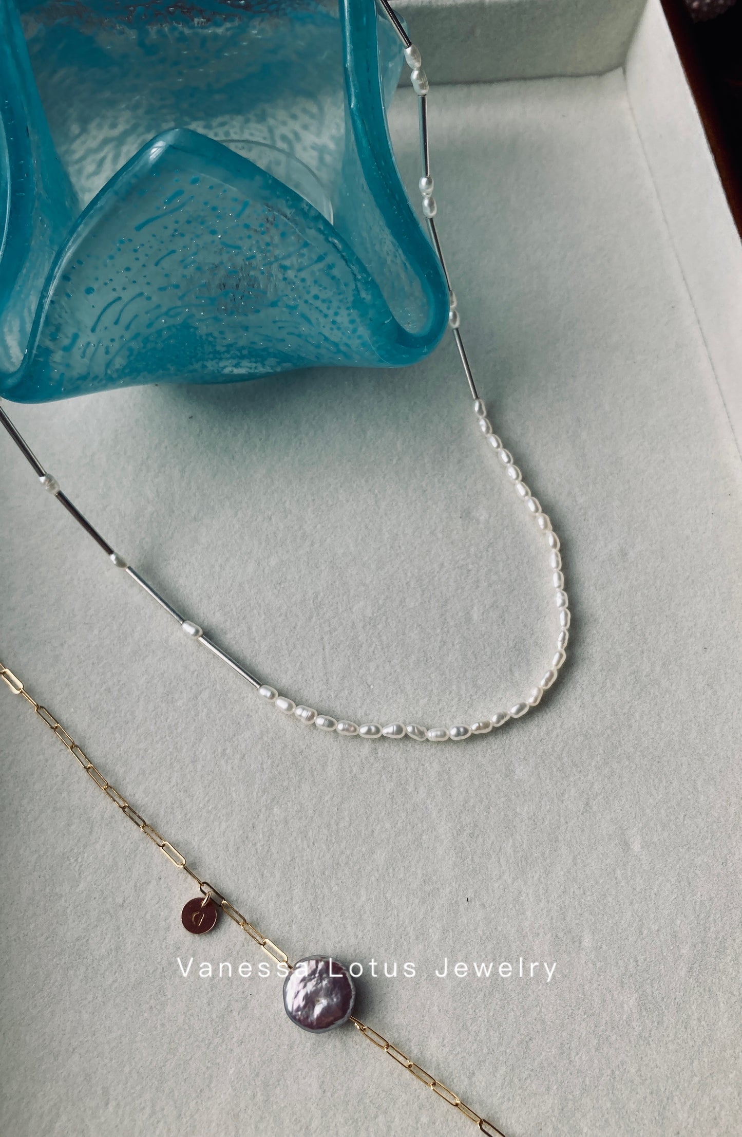 Minimalist pearl and silver necklace
