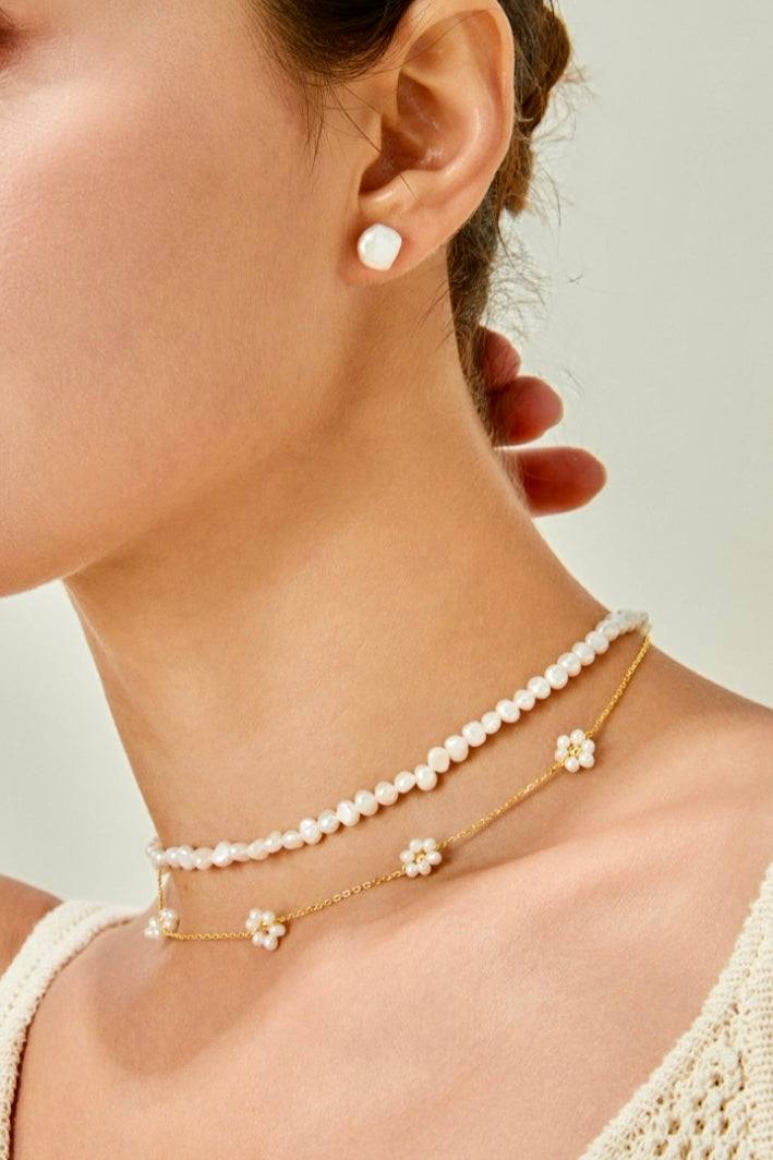 Pearl Daisy Necklace