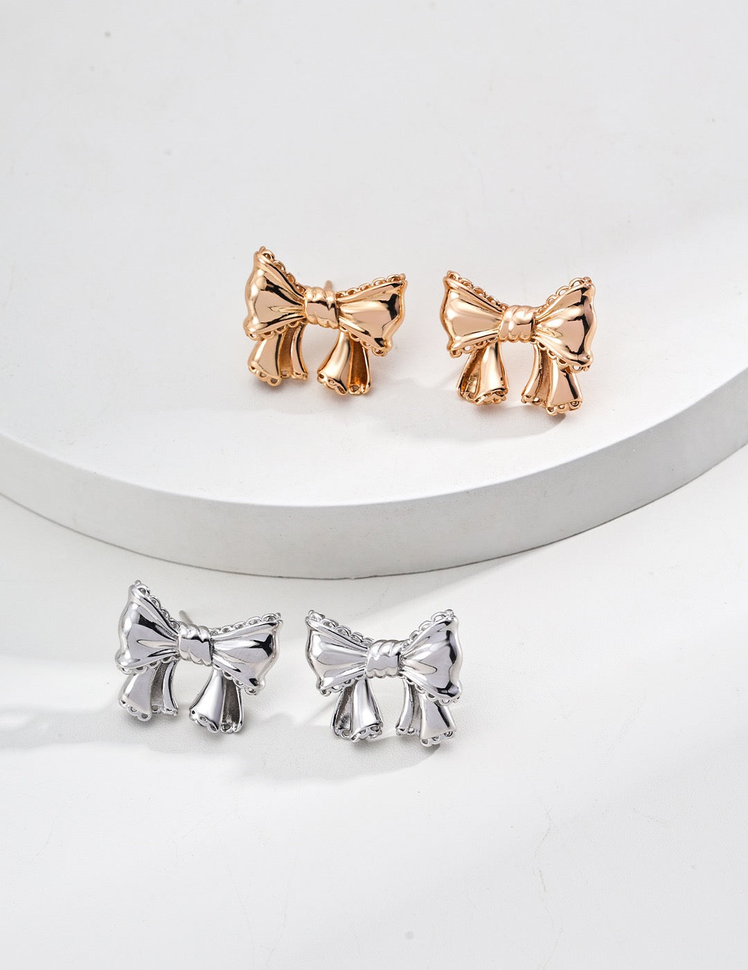 Bow Pearl Necklace and Studs
