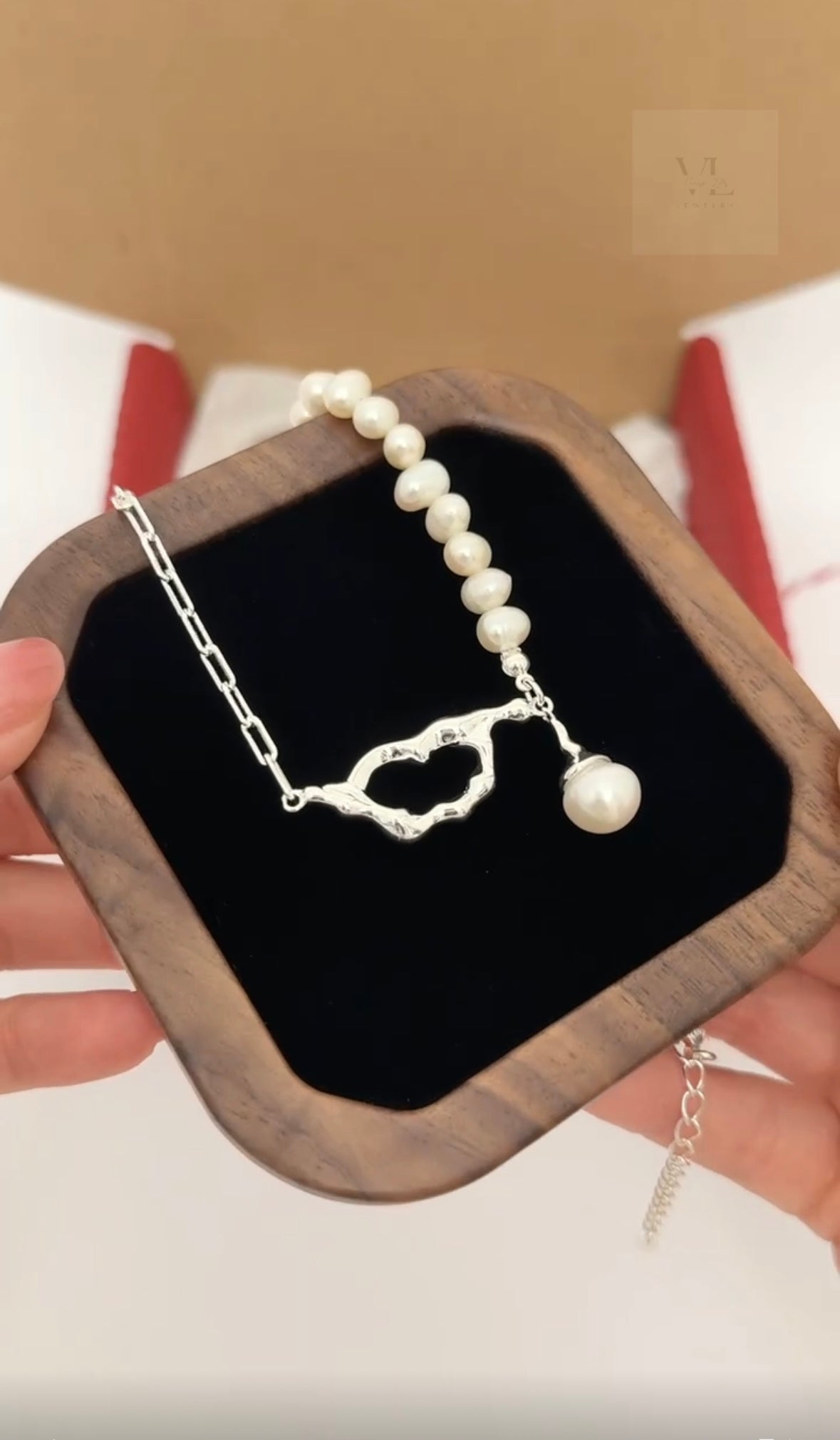 Snow Necklace and Earrings set