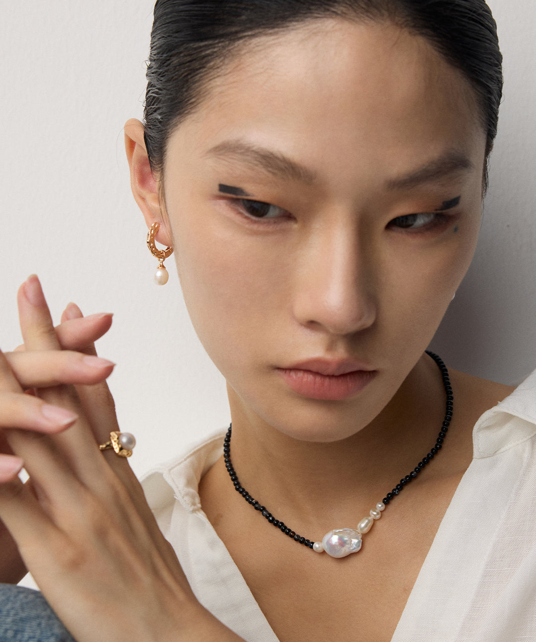 Black Agate and Baroque Pearl Necklace