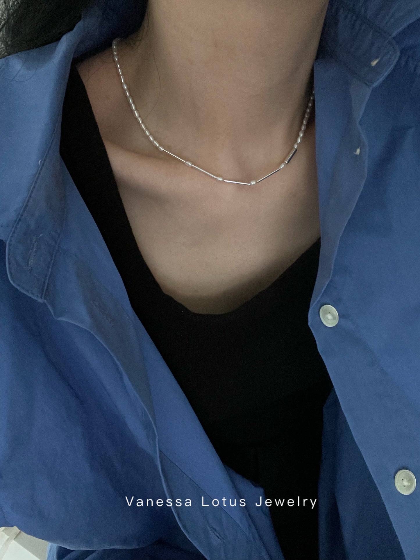 Minimalist pearl and silver necklace