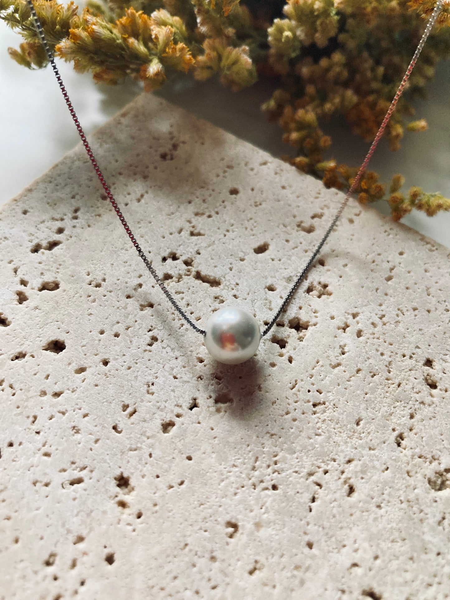 Pearl and silver necklace