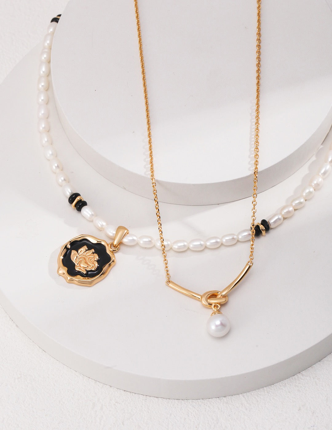 Lucky Knot Pearl Necklace