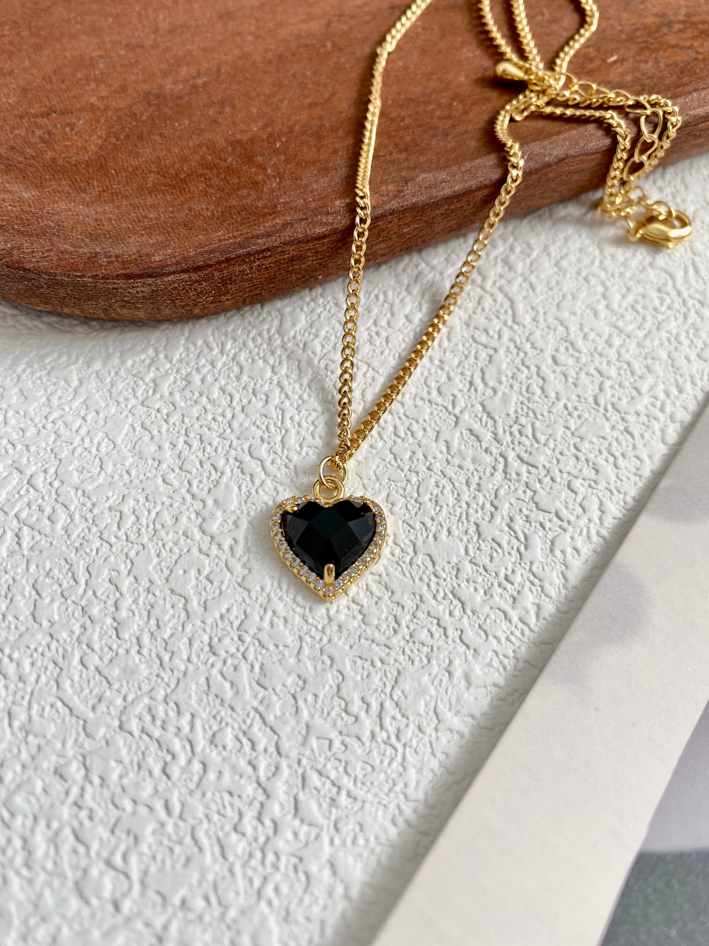 Black Heart Pendant Necklace
