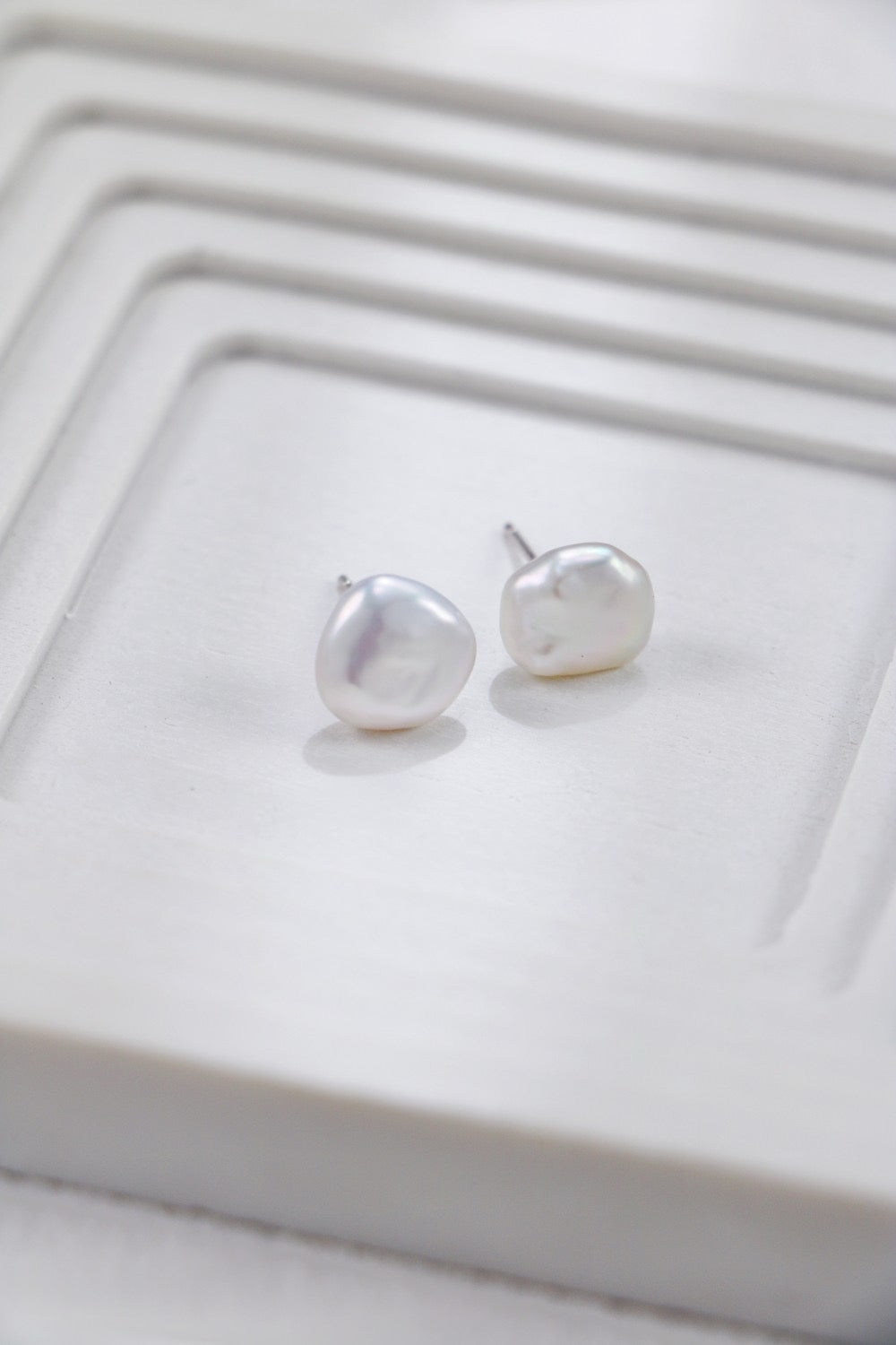 Silver Petals Pearl Stud