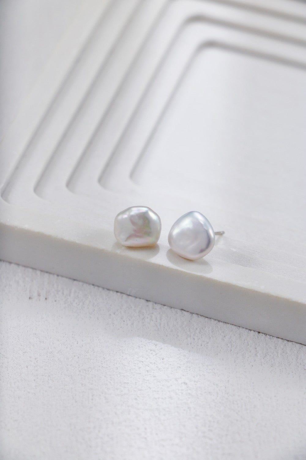 Silver Petals Pearl Stud
