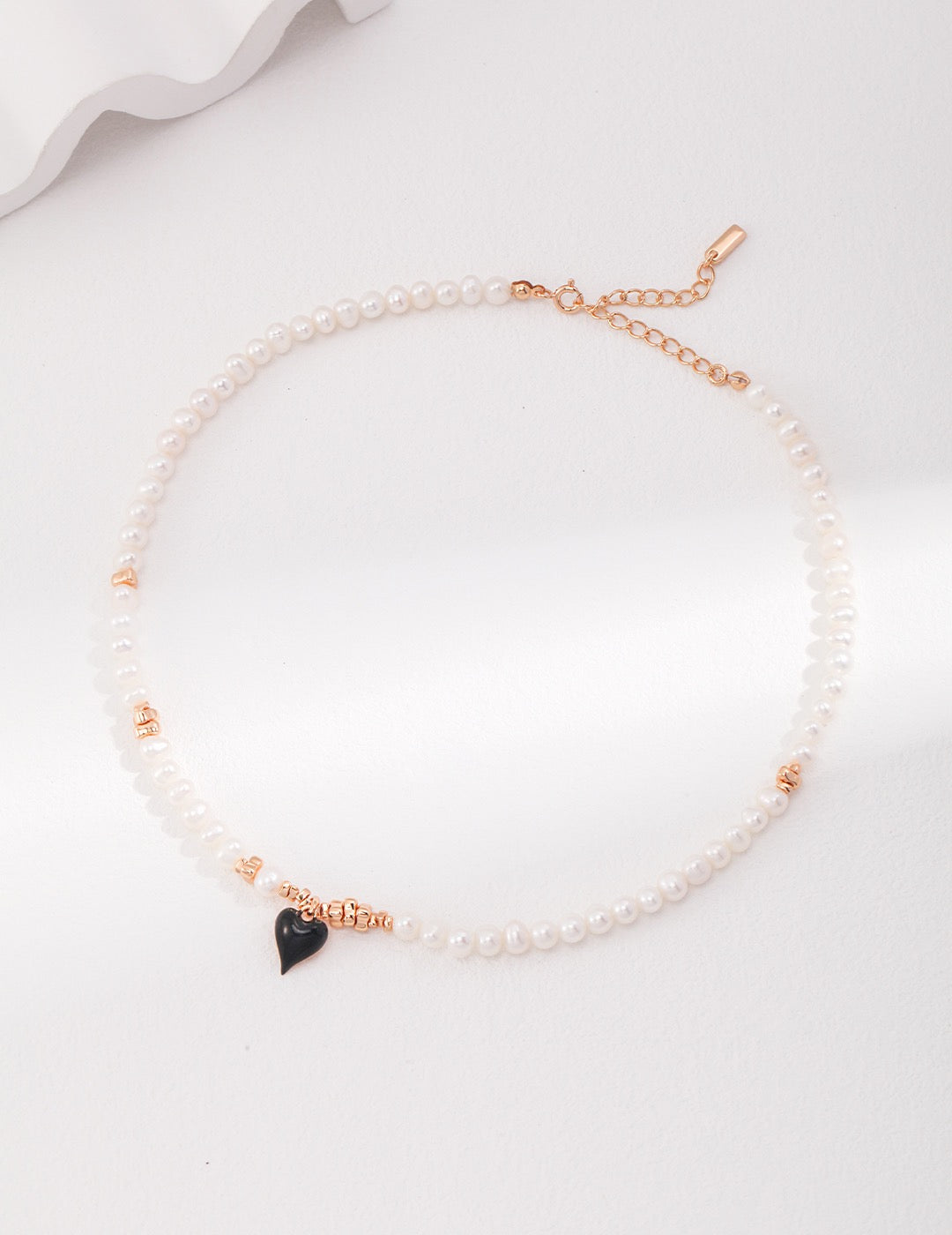 Heart Pendant Pearl Necklace