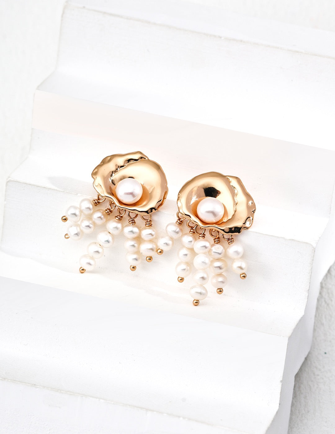 Raindrops Pearl Earrings