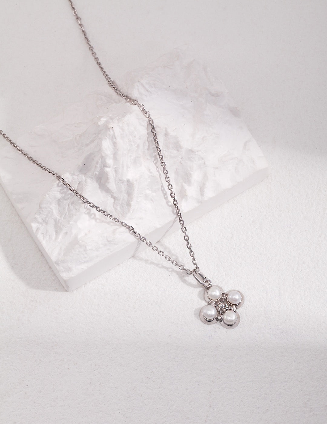 Pearl pendant