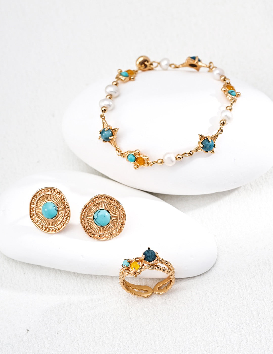 Vintage Turquoise Stud Earrings in S925 Sterling Silver