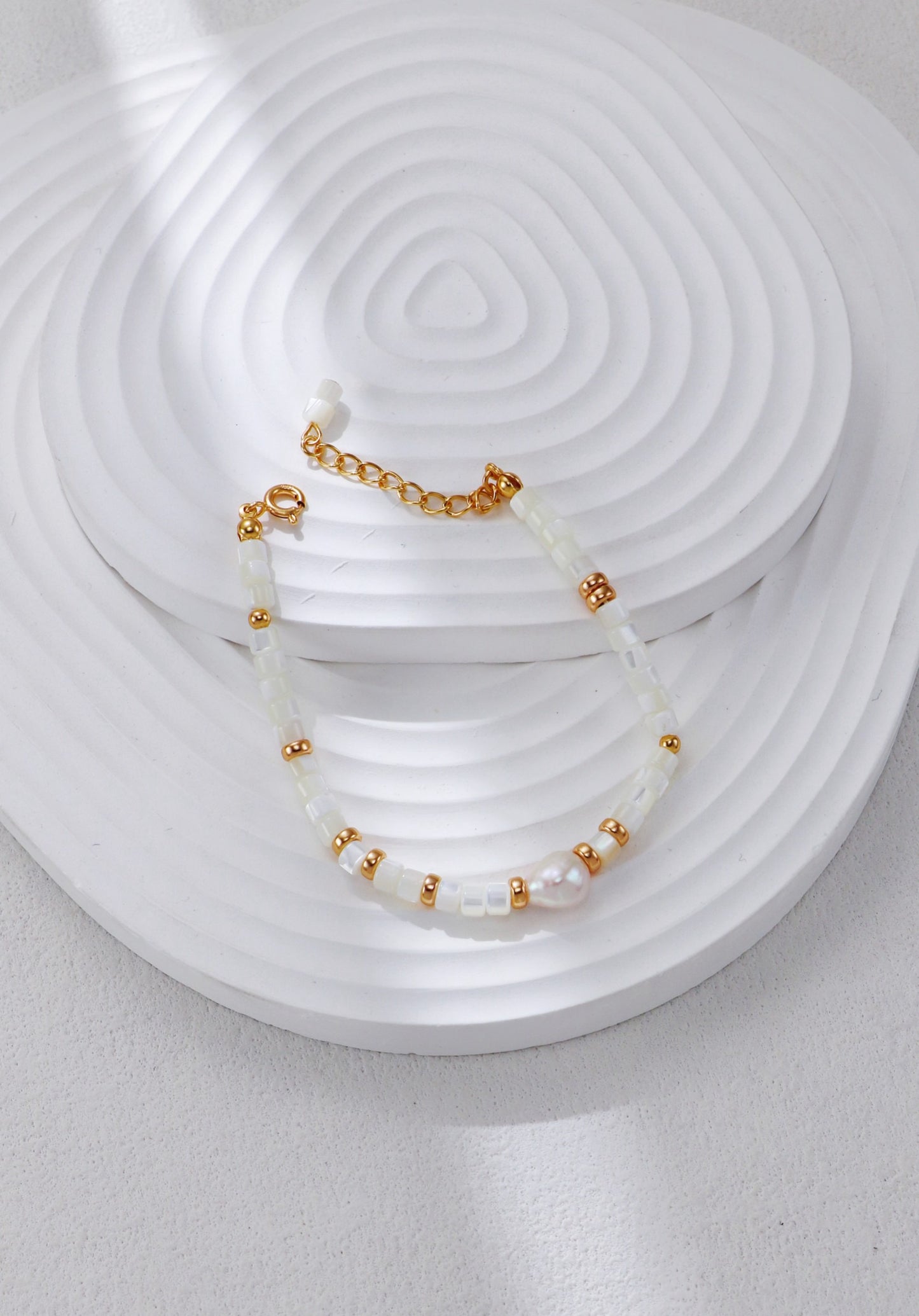 Vintage Gold Mother-of-Pearl & Baroque Pearl Necklace and Bracelet Set – S925 Sterling Silver